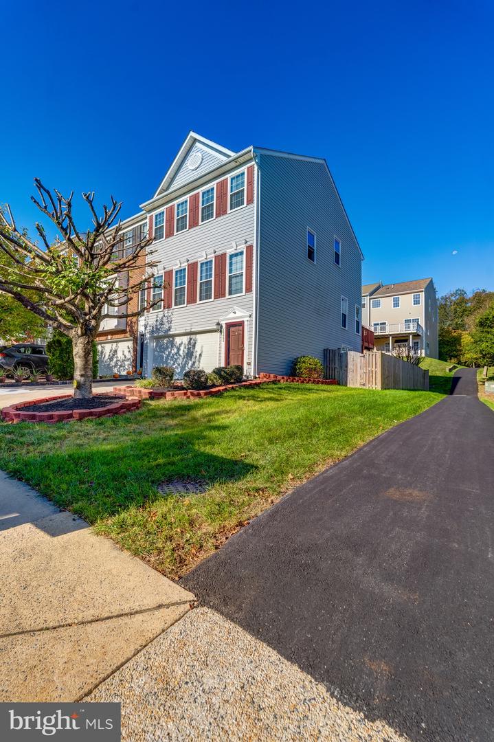 18483 WIDE MEADOW SQ, LEESBURG, Virginia 20176, 3 Bedrooms Bedrooms, ,3 BathroomsBathrooms,Residential,For sale,18483 WIDE MEADOW SQ,VALO2108914 MLS # VALO2108914
