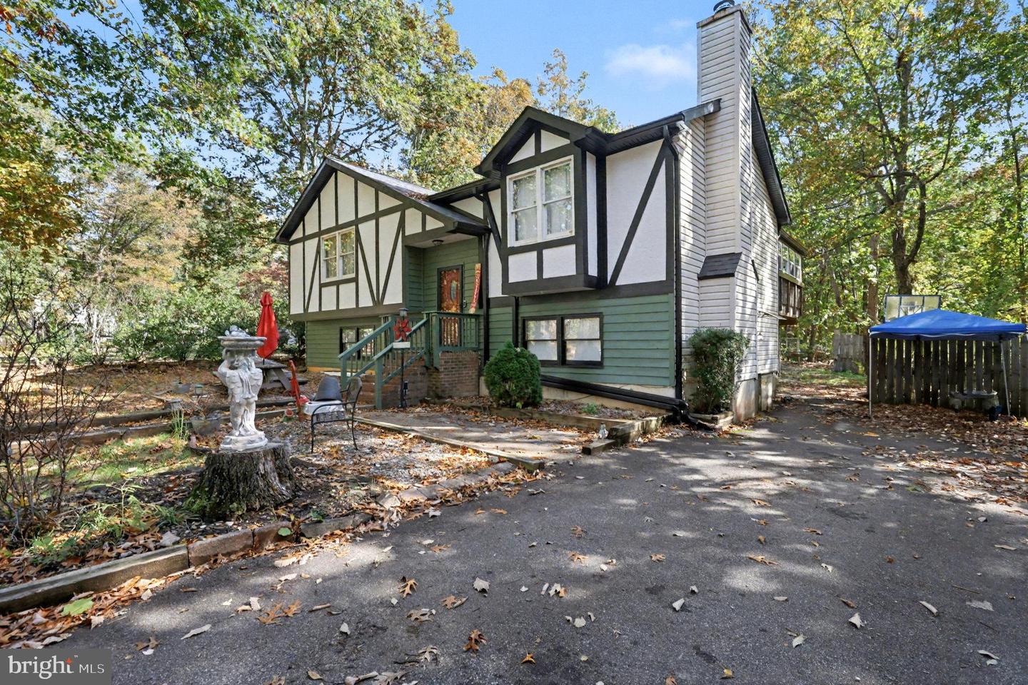 12411 WARREN LN, SPOTSYLVANIA, Virginia 22551, 4 Bedrooms Bedrooms, ,3 BathroomsBathrooms,Residential,For sale,12411 WARREN LN,VASP2036952 MLS # VASP2036952