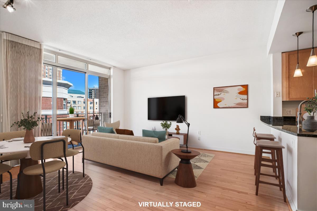 820 N POLLARD ST #812, ARLINGTON, Virginia 22203, 1 Bedroom Bedrooms, 4 Rooms Rooms,1 BathroomBathrooms,Residential,For sale,820 N POLLARD ST #812,VAAR2065144 MLS # VAAR2065144