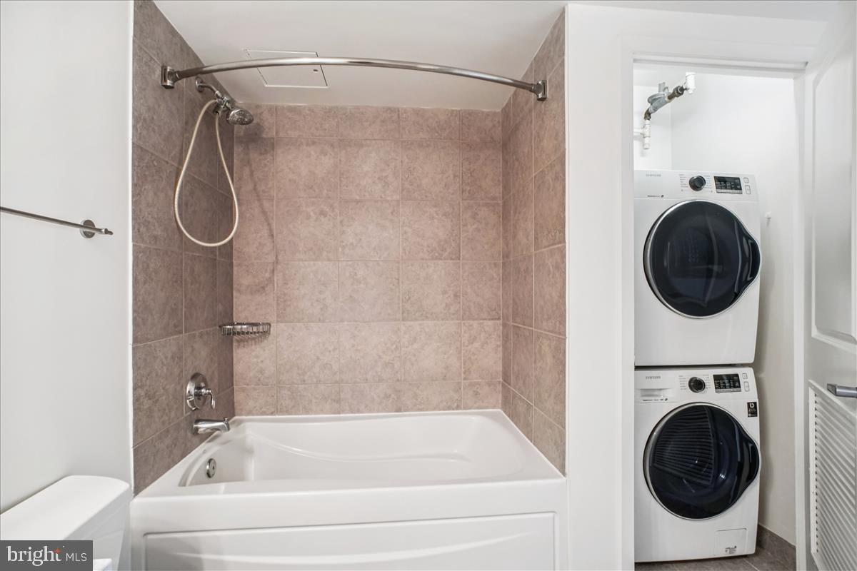 820 N POLLARD ST #812, ARLINGTON, Virginia 22203, 1 Bedroom Bedrooms, 4 Rooms Rooms,1 BathroomBathrooms,Residential,For sale,820 N POLLARD ST #812,VAAR2065144 MLS # VAAR2065144