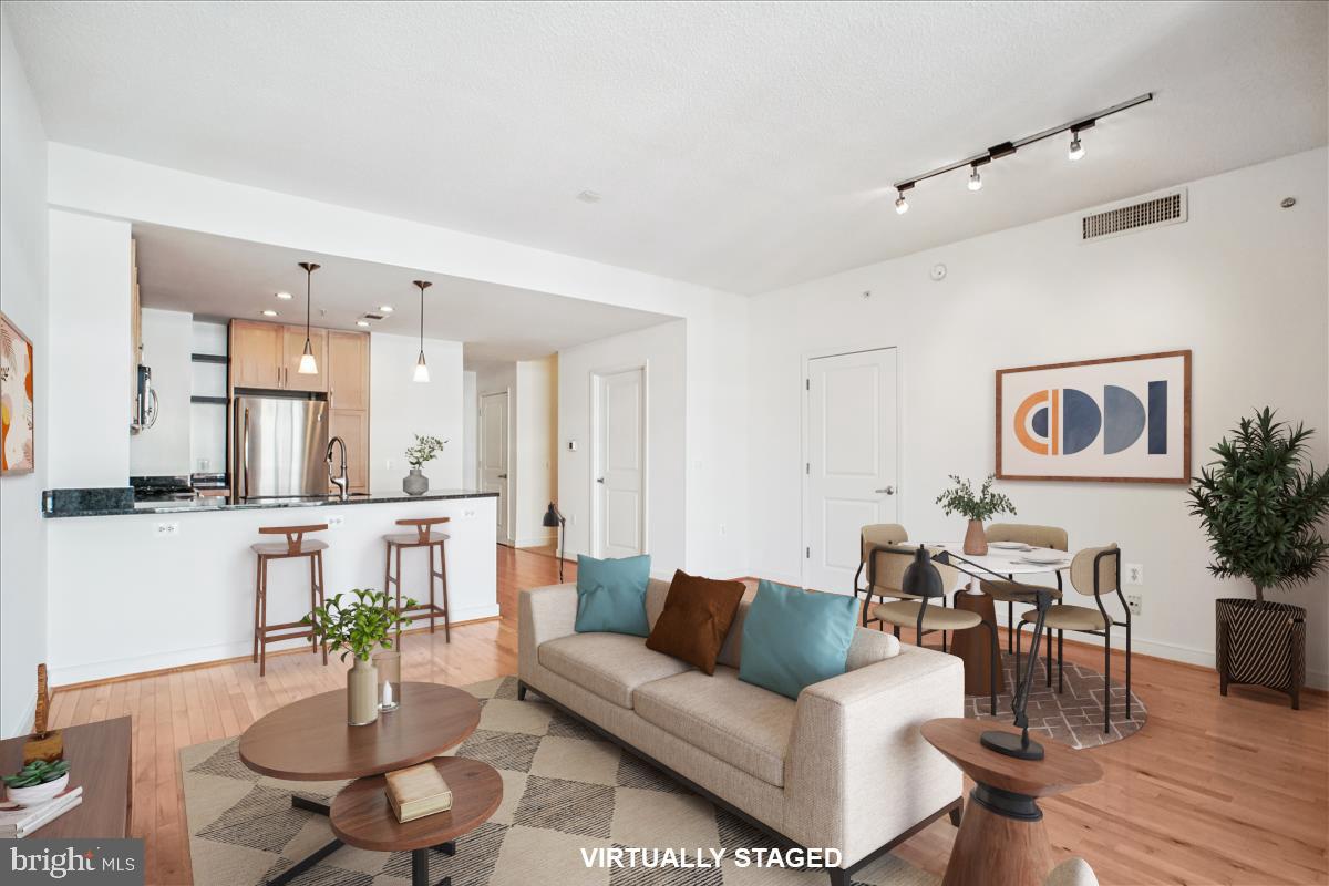 820 N POLLARD ST #812, ARLINGTON, Virginia 22203, 1 Bedroom Bedrooms, 4 Rooms Rooms,1 BathroomBathrooms,Residential,For sale,820 N POLLARD ST #812,VAAR2065144 MLS # VAAR2065144