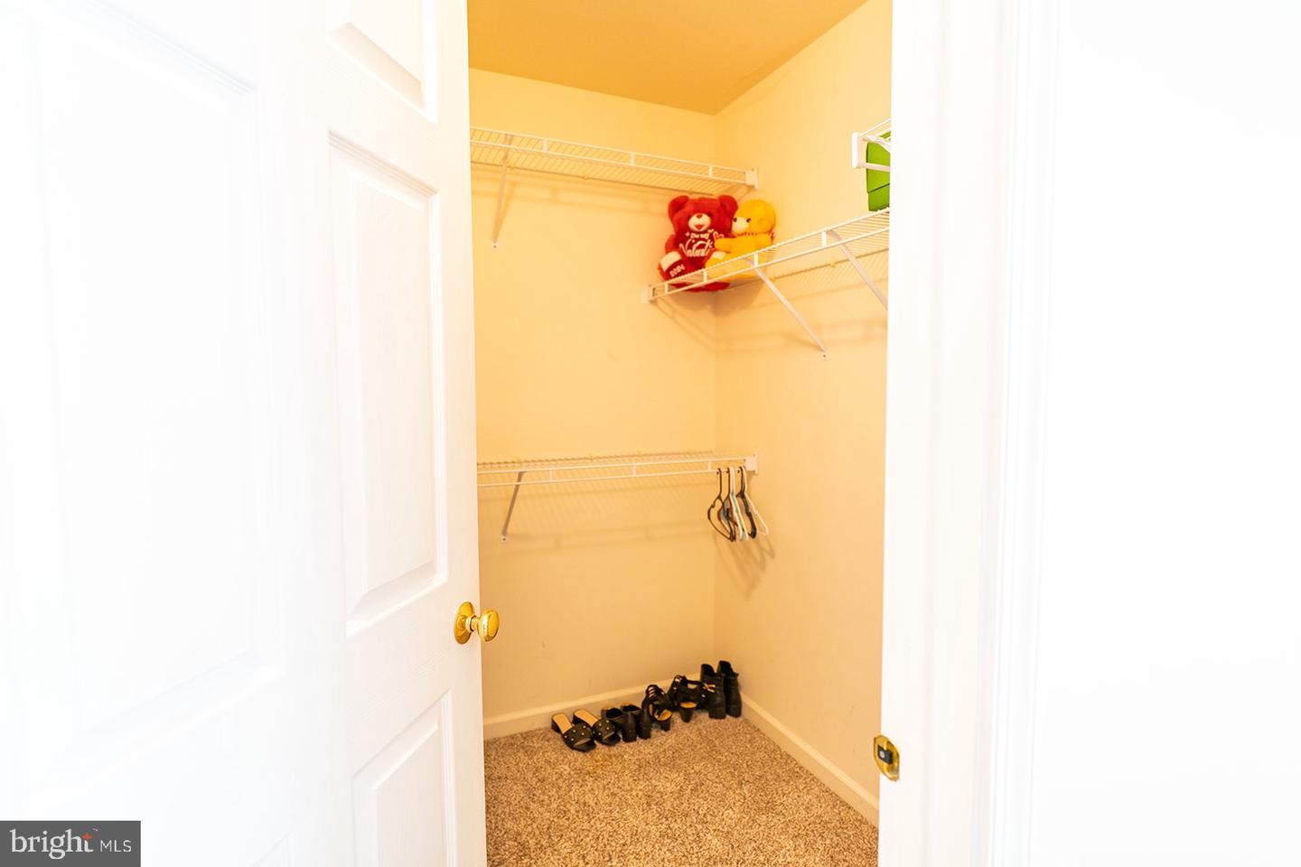 43793 STEINBECK SQ, ASHBURN, Virginia 20147, 3 Bedrooms Bedrooms, ,3 BathroomsBathrooms,Residential,For sale,43793 STEINBECK SQ,VALO2109270 MLS # VALO2109270