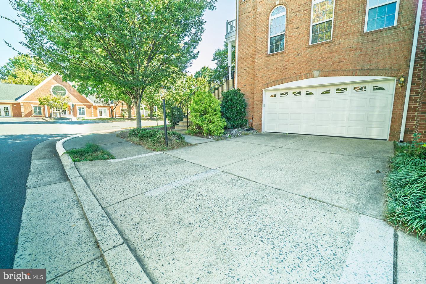 43793 STEINBECK SQ, ASHBURN, Virginia 20147, 3 Bedrooms Bedrooms, ,3 BathroomsBathrooms,Residential,For sale,43793 STEINBECK SQ,VALO2109270 MLS # VALO2109270
