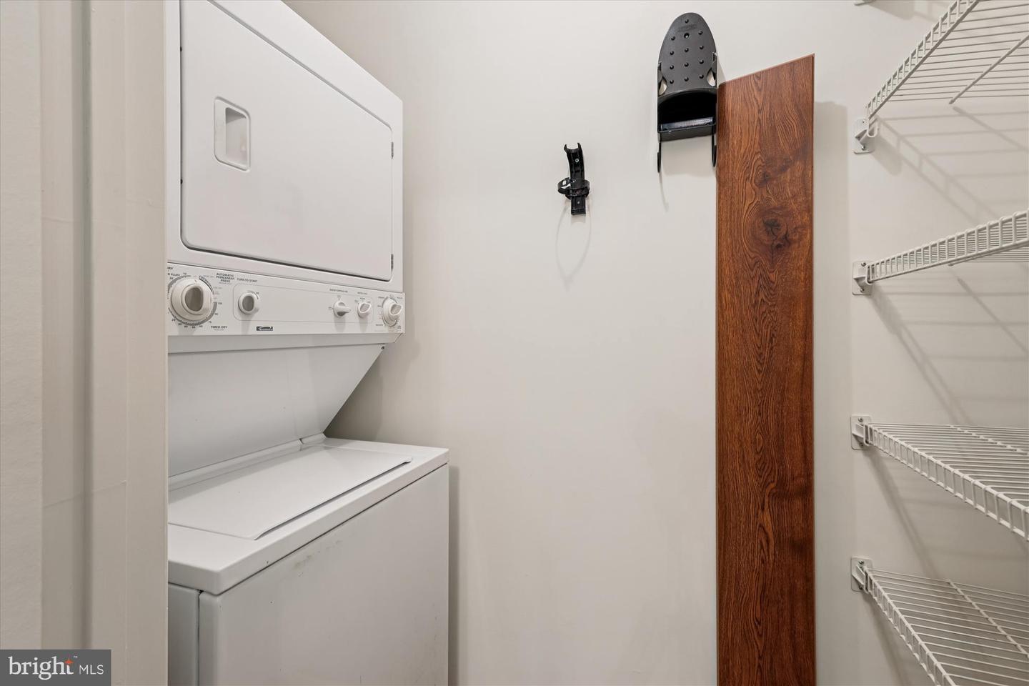 12312 STRONG CT #557, FAIRFAX, Virginia 22033, 2 Bedrooms Bedrooms, ,2 BathroomsBathrooms,Residential,For sale,12312 STRONG CT #557,VAFX2275282 MLS # VAFX2275282