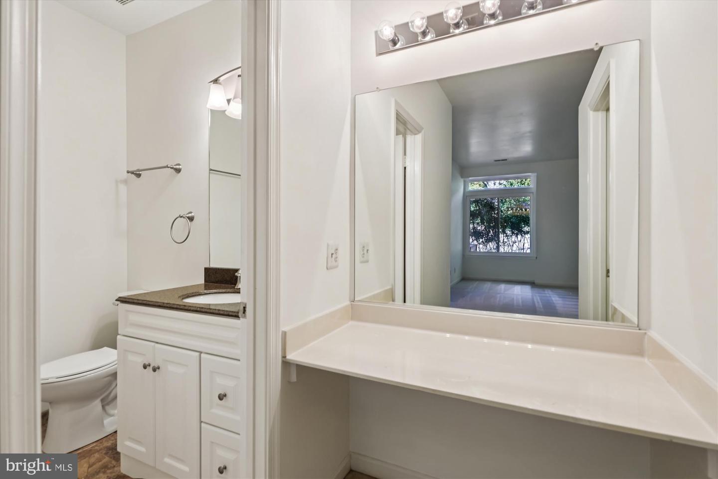 12312 STRONG CT #557, FAIRFAX, Virginia 22033, 2 Bedrooms Bedrooms, ,2 BathroomsBathrooms,Residential,For sale,12312 STRONG CT #557,VAFX2275282 MLS # VAFX2275282