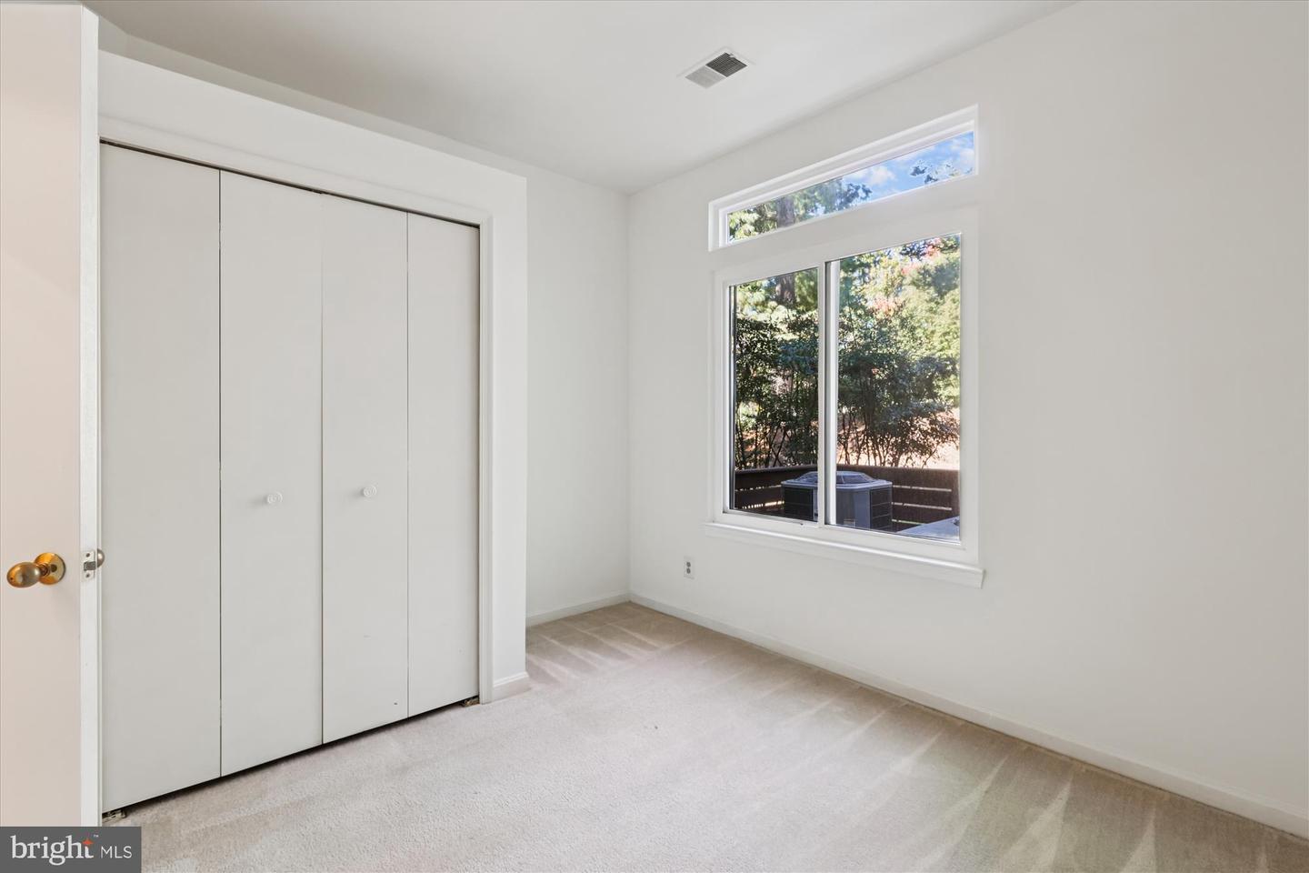 12312 STRONG CT #557, FAIRFAX, Virginia 22033, 2 Bedrooms Bedrooms, ,2 BathroomsBathrooms,Residential,For sale,12312 STRONG CT #557,VAFX2275282 MLS # VAFX2275282