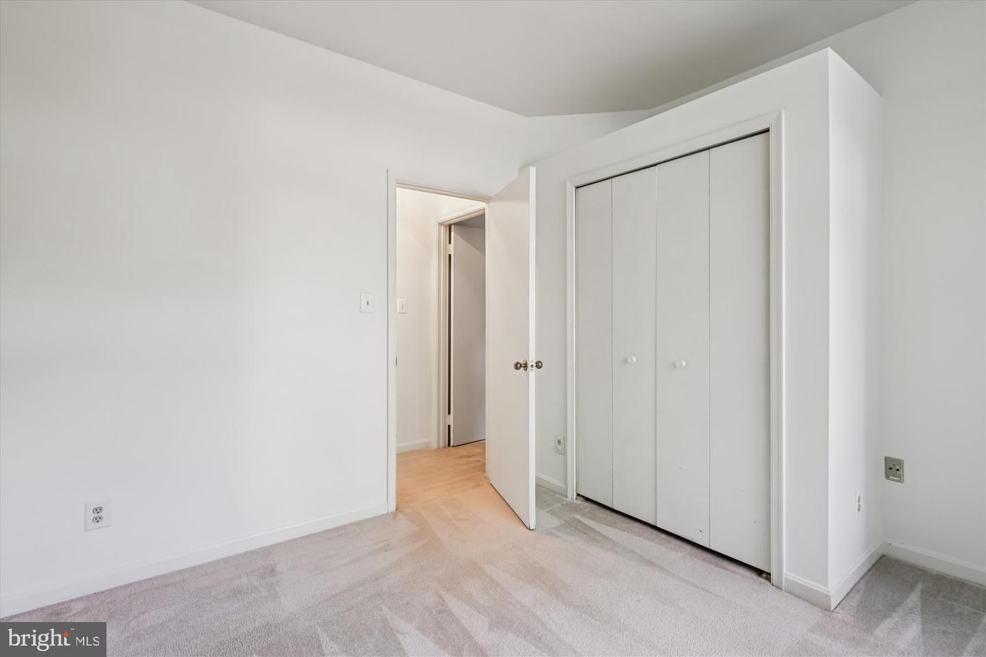 12312 STRONG CT #557, FAIRFAX, Virginia 22033, 2 Bedrooms Bedrooms, ,2 BathroomsBathrooms,Residential,For sale,12312 STRONG CT #557,VAFX2275282 MLS # VAFX2275282