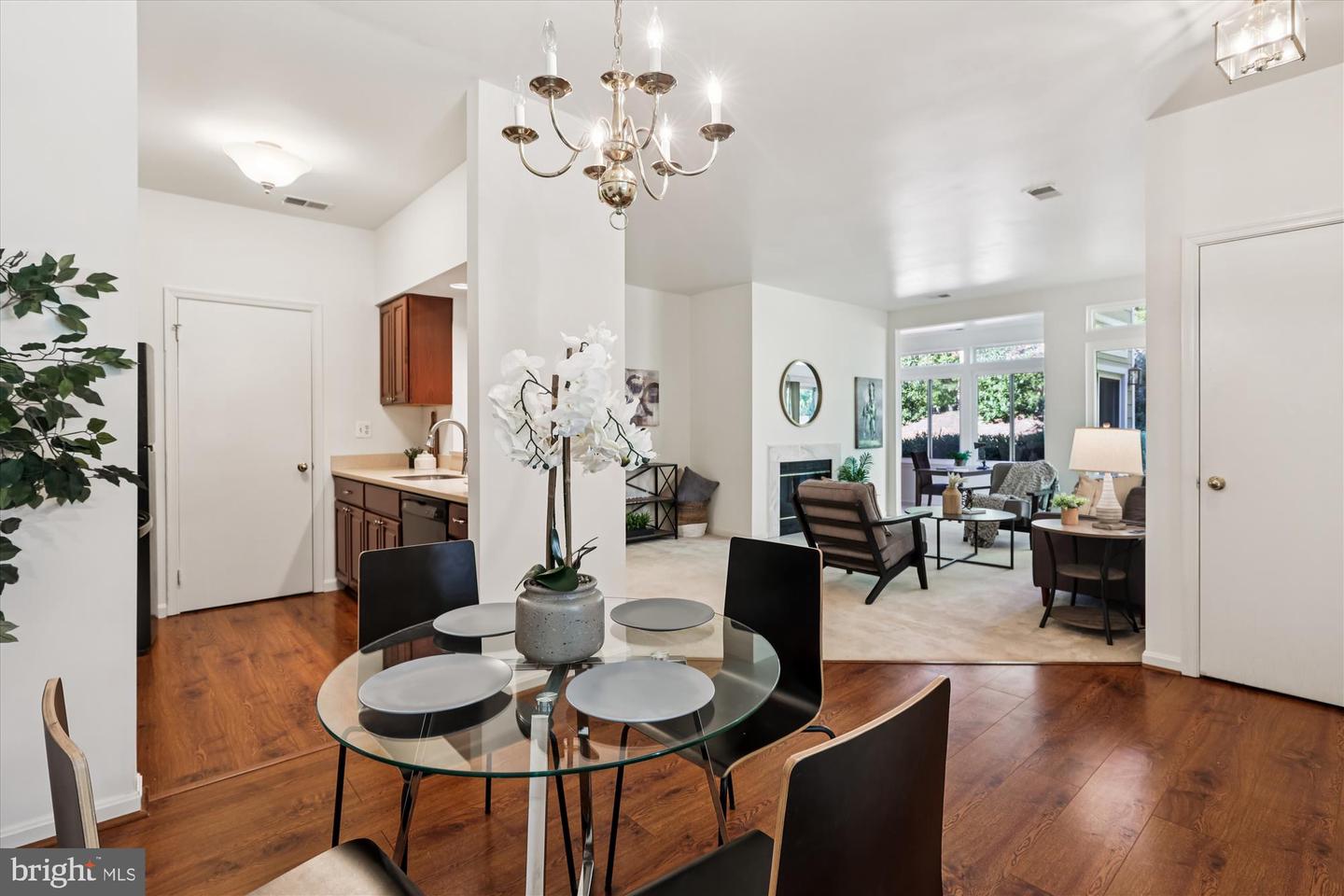 12312 STRONG CT #557, FAIRFAX, Virginia 22033, 2 Bedrooms Bedrooms, ,2 BathroomsBathrooms,Residential,For sale,12312 STRONG CT #557,VAFX2275282 MLS # VAFX2275282