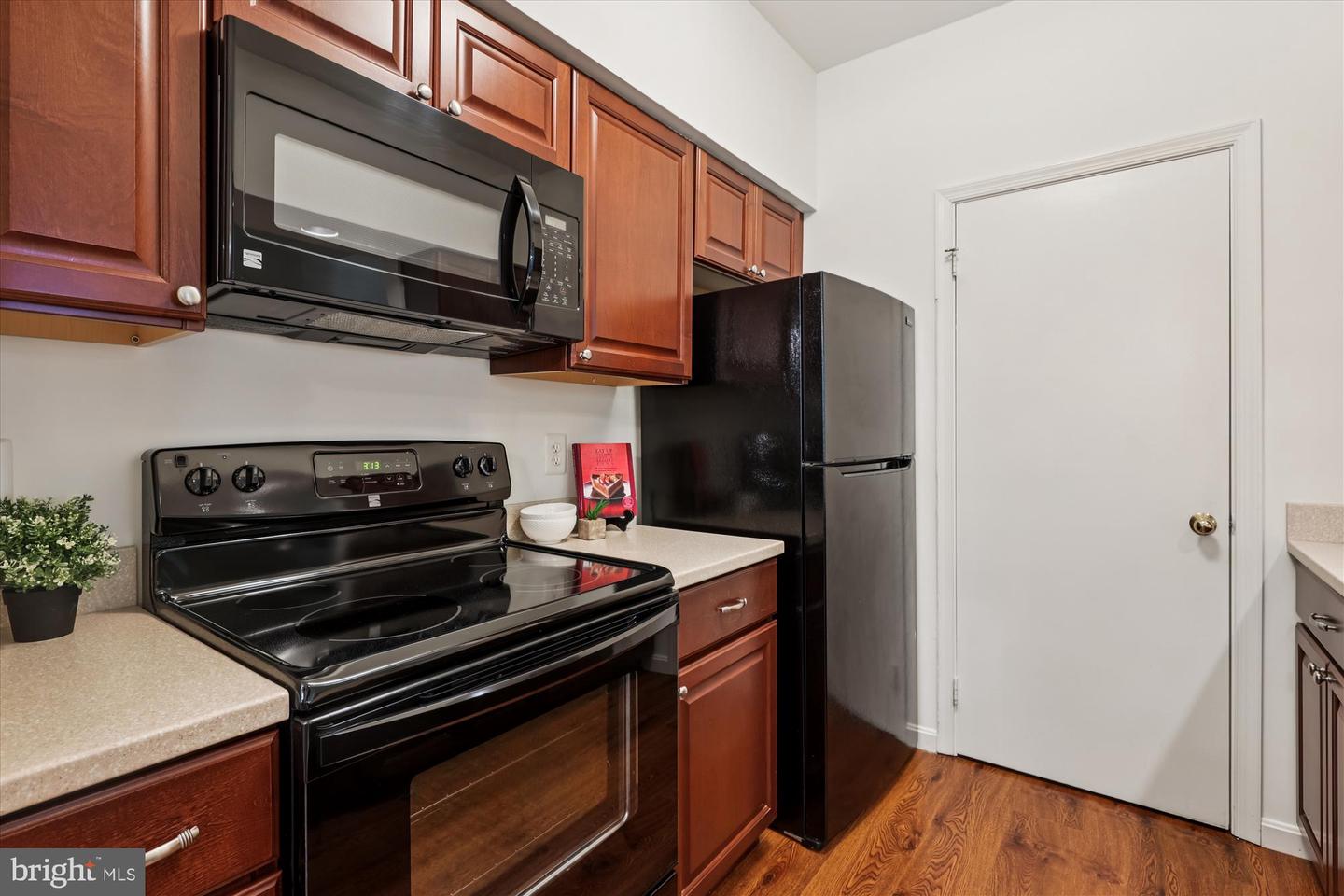 12312 STRONG CT #557, FAIRFAX, Virginia 22033, 2 Bedrooms Bedrooms, ,2 BathroomsBathrooms,Residential,For sale,12312 STRONG CT #557,VAFX2275282 MLS # VAFX2275282