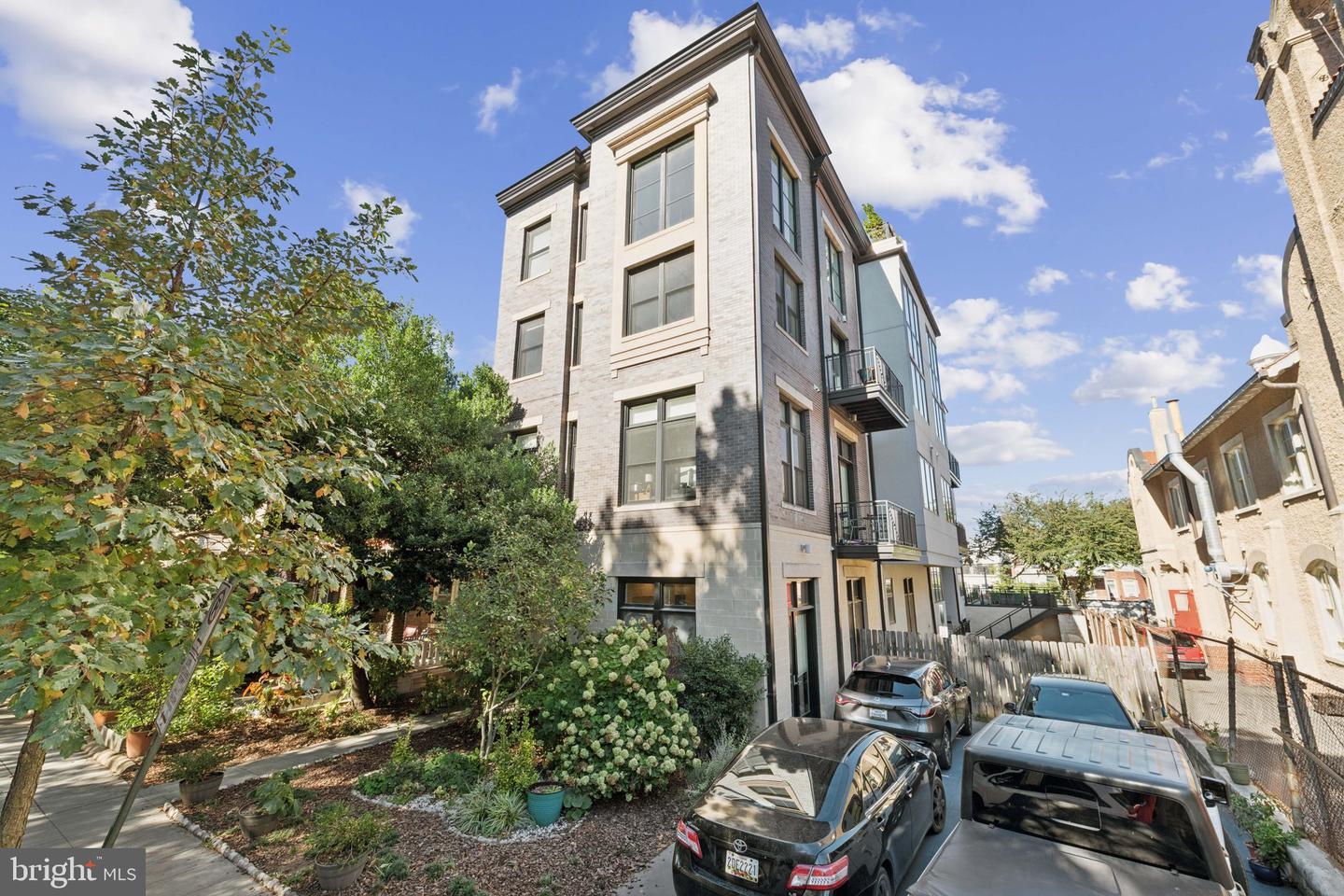 1767 LANIER PL NW #6, WASHINGTON, District Of Columbia 20009, 2 Bedrooms Bedrooms, ,2 BathroomsBathrooms,Residential,For sale,1767 LANIER PL NW #6,DCDC2227940 MLS # DCDC2227940