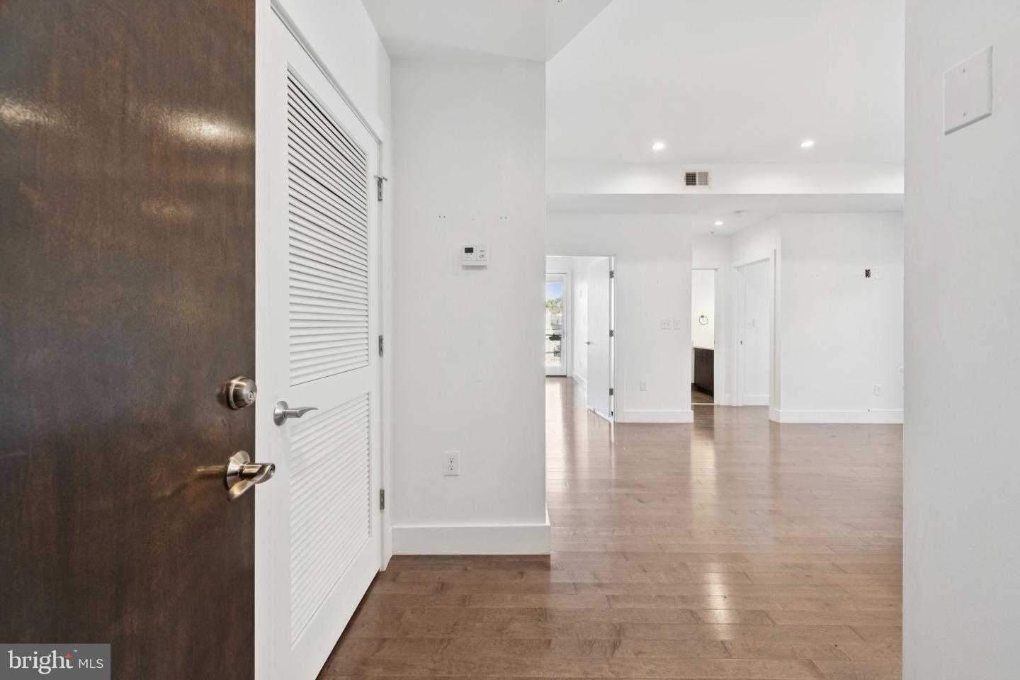 1767 LANIER PL NW #6, WASHINGTON, District Of Columbia 20009, 2 Bedrooms Bedrooms, ,2 BathroomsBathrooms,Residential,For sale,1767 LANIER PL NW #6,DCDC2227940 MLS # DCDC2227940