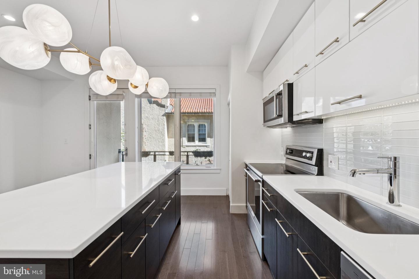 1767 LANIER PL NW #6, WASHINGTON, District Of Columbia 20009, 2 Bedrooms Bedrooms, ,2 BathroomsBathrooms,Residential,For sale,1767 LANIER PL NW #6,DCDC2227940 MLS # DCDC2227940