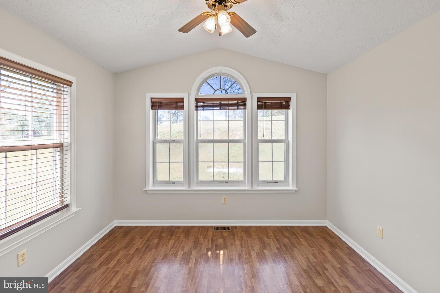 1039 HIATT RD, WINCHESTER, Virginia 22603, 3 Bedrooms Bedrooms, ,2 BathroomsBathrooms,Residential,For sale,1039 HIATT RD,VAFV2037548 MLS # VAFV2037548