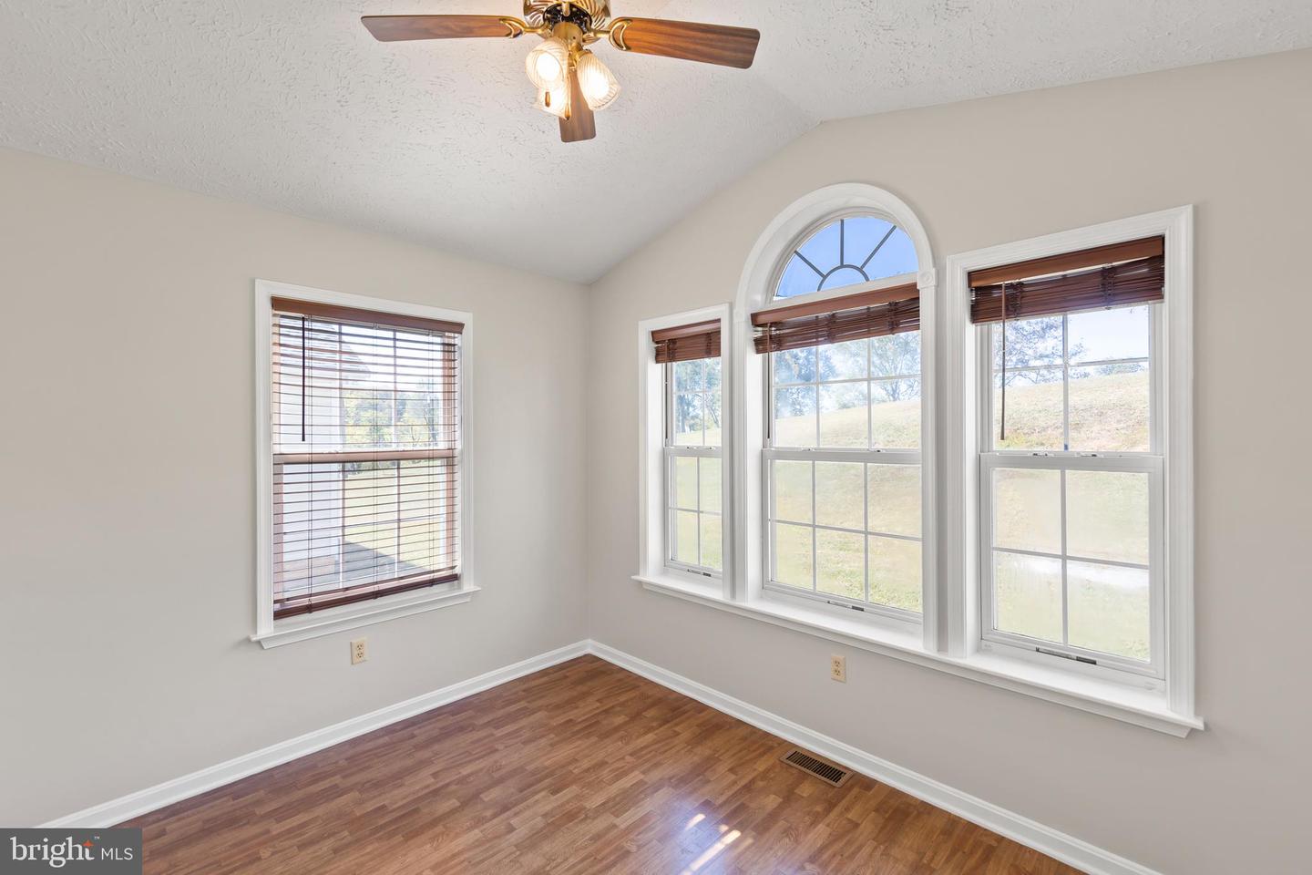 1039 HIATT RD, WINCHESTER, Virginia 22603, 3 Bedrooms Bedrooms, ,2 BathroomsBathrooms,Residential,For sale,1039 HIATT RD,VAFV2037548 MLS # VAFV2037548