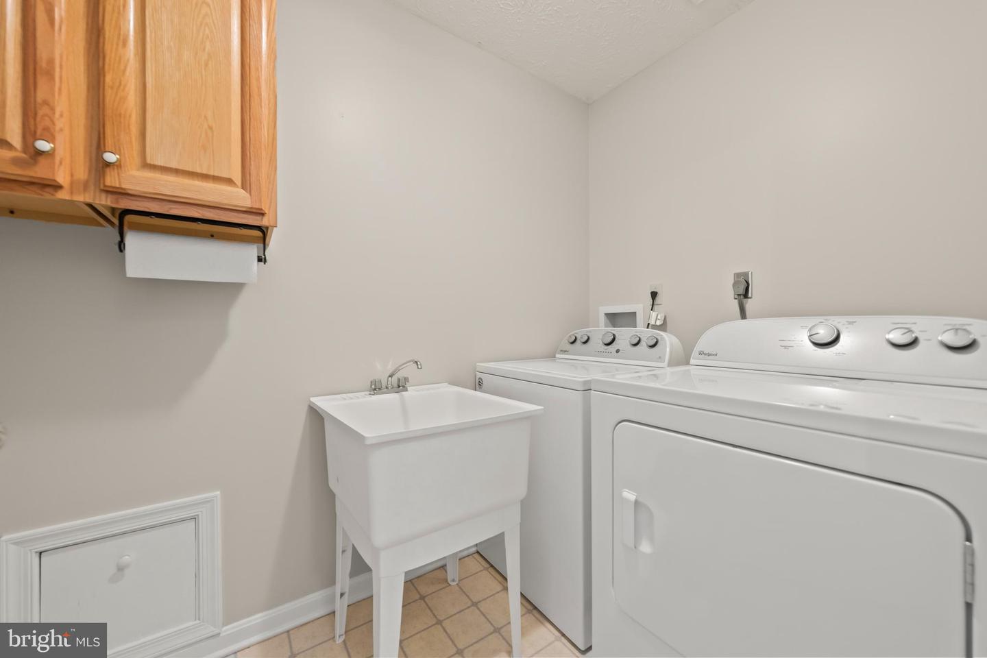 1039 HIATT RD, WINCHESTER, Virginia 22603, 3 Bedrooms Bedrooms, ,2 BathroomsBathrooms,Residential,For sale,1039 HIATT RD,VAFV2037548 MLS # VAFV2037548