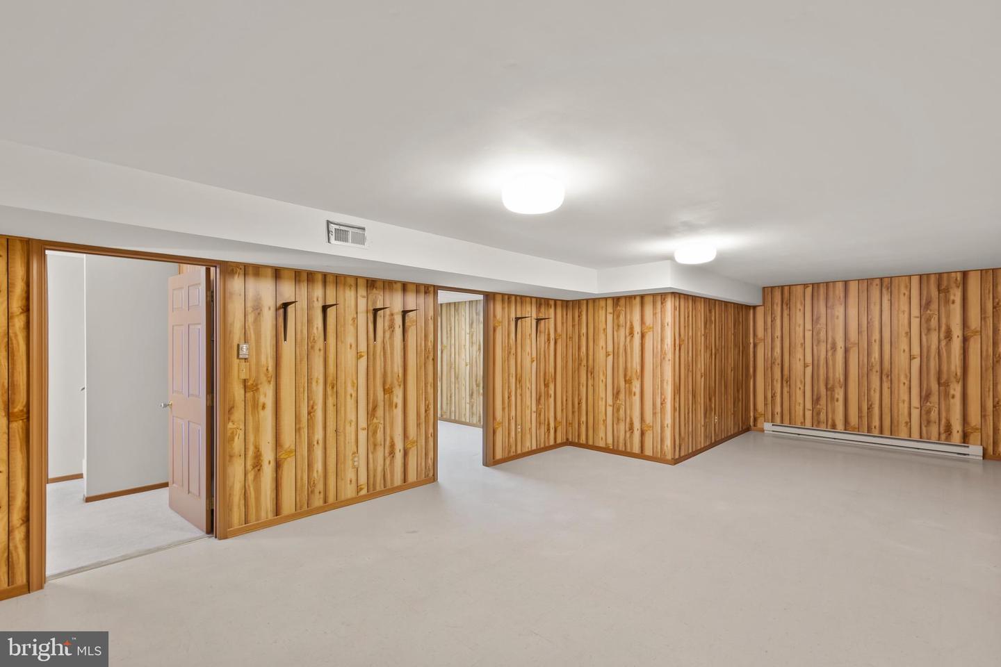 1039 HIATT RD, WINCHESTER, Virginia 22603, 3 Bedrooms Bedrooms, ,2 BathroomsBathrooms,Residential,For sale,1039 HIATT RD,VAFV2037548 MLS # VAFV2037548