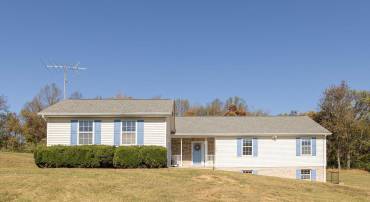1039 HIATT RD, WINCHESTER, Virginia 22603, 3 Bedrooms Bedrooms, ,2 BathroomsBathrooms,Residential,For sale,1039 HIATT RD,VAFV2037548 MLS # VAFV2037548