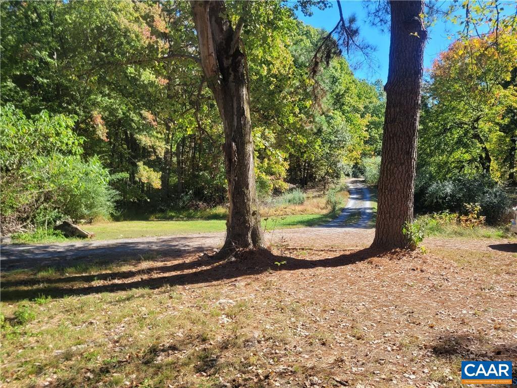 28153 N JAMES MADISON HWY, NEW CANTON, Virginia 23123, 3 Bedrooms Bedrooms, ,1 BathroomBathrooms,Residential,For sale,28153 N JAMES MADISON HWY,670238 MLS # 670238