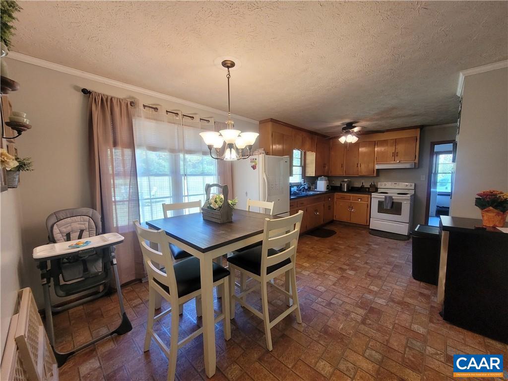 28153 N JAMES MADISON HWY, NEW CANTON, Virginia 23123, 3 Bedrooms Bedrooms, ,1 BathroomBathrooms,Residential,For sale,28153 N JAMES MADISON HWY,670238 MLS # 670238