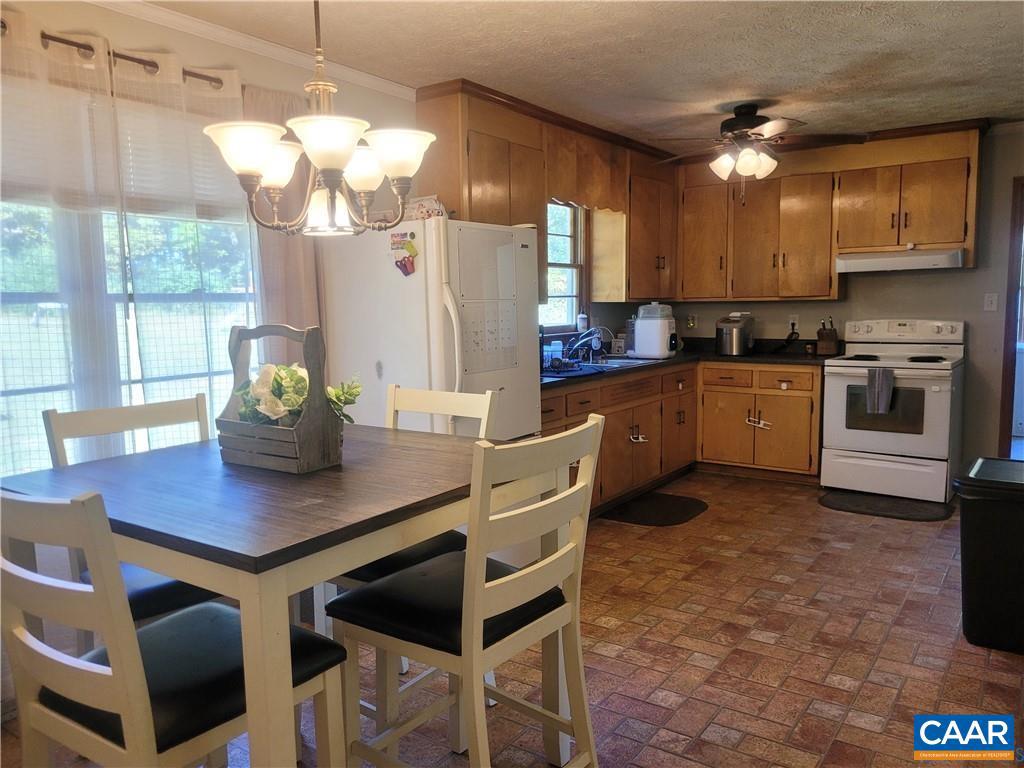 28153 N JAMES MADISON HWY, NEW CANTON, Virginia 23123, 3 Bedrooms Bedrooms, ,1 BathroomBathrooms,Residential,For sale,28153 N JAMES MADISON HWY,670238 MLS # 670238