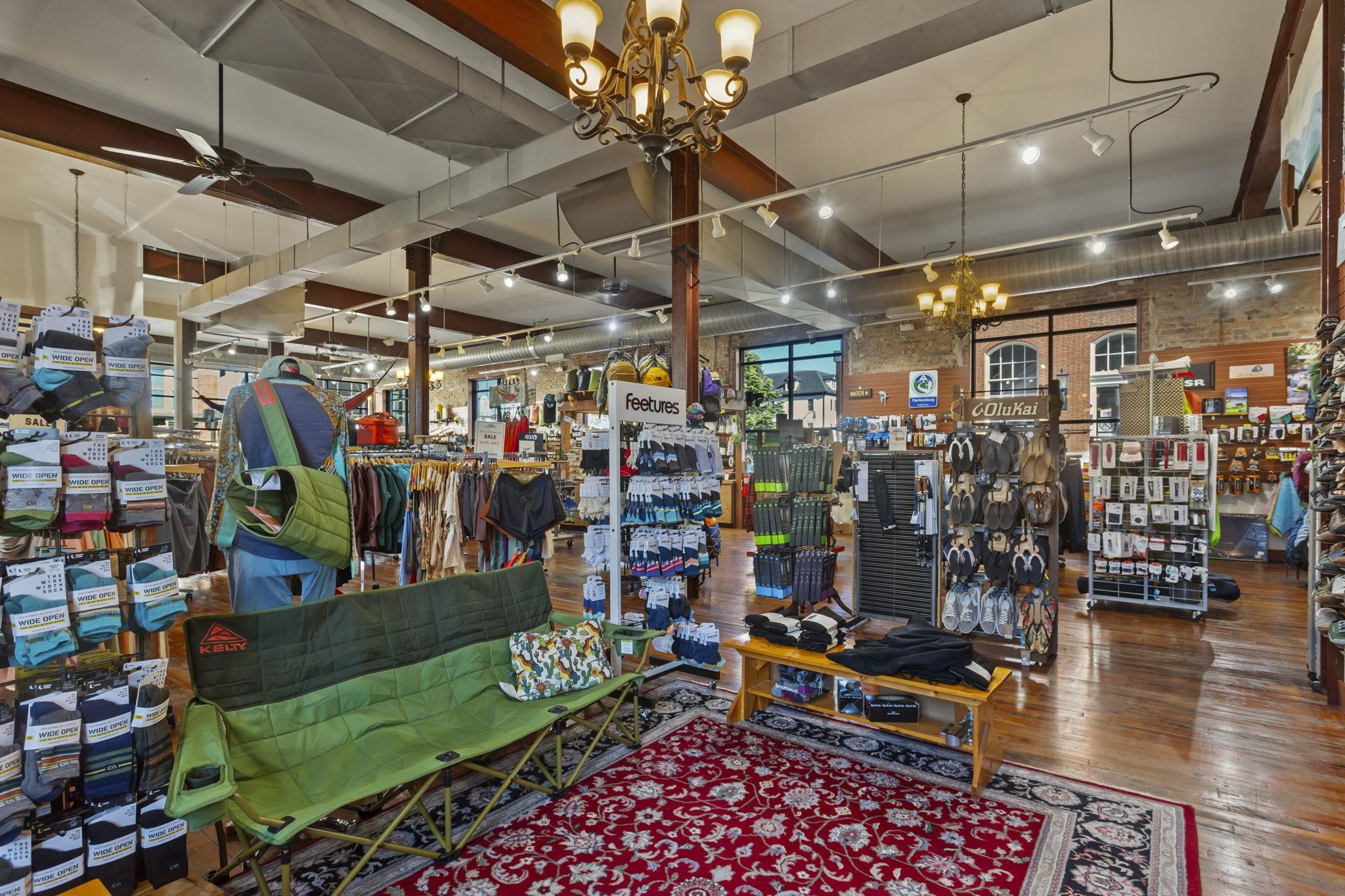 90 NORTH MAIN ST, HARRISONBURG, Virginia 22802, ,Commercial,90 NORTH MAIN ST,667527 MLS # 667527 90 NORTH MAIN ST, HARRISONBURG, Virginia 22802, ,Commercial,90 NORTH MAIN ST,667527 MLS # 667527