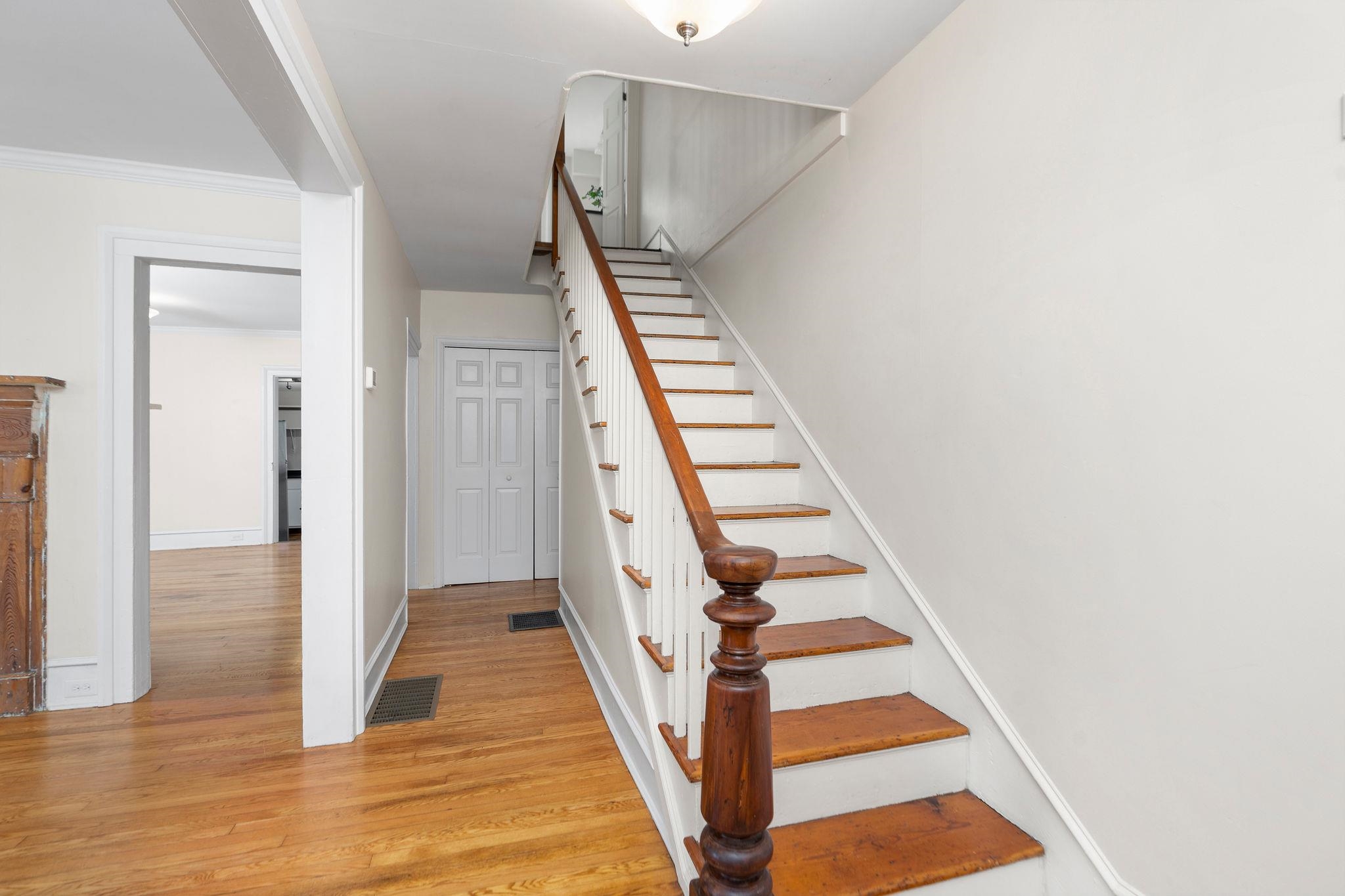 311 LEWIS ST, STAUNTON, Virginia 24401, 2 Bedrooms Bedrooms, ,2 BathroomsBathrooms,Residential,311 LEWIS ST,666467 MLS # 666467