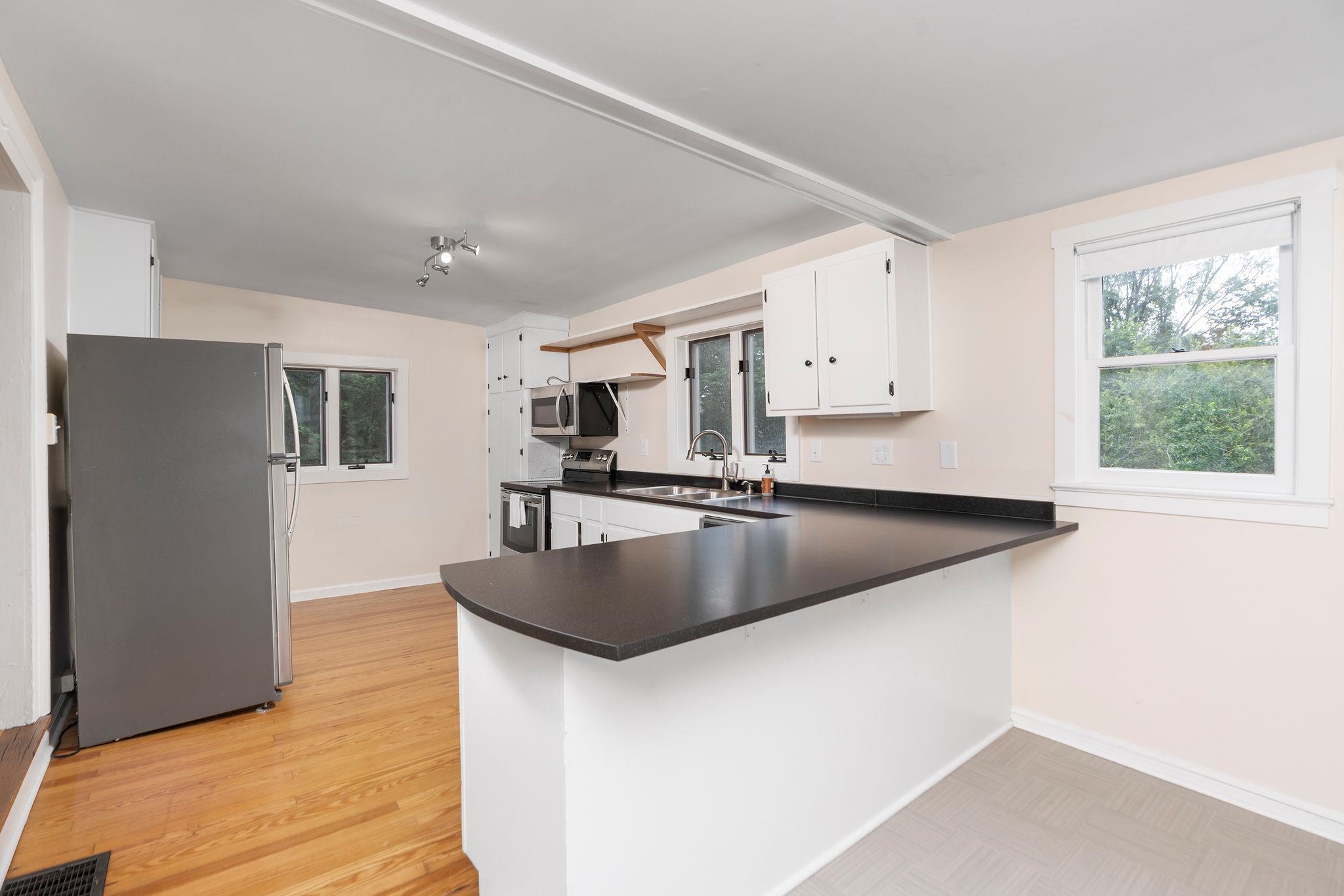 311 LEWIS ST, STAUNTON, Virginia 24401, 2 Bedrooms Bedrooms, ,2 BathroomsBathrooms,Residential,311 LEWIS ST,666467 MLS # 666467