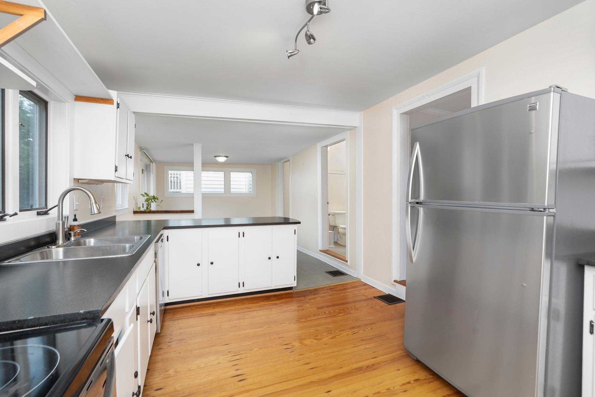 311 LEWIS ST, STAUNTON, Virginia 24401, 2 Bedrooms Bedrooms, ,2 BathroomsBathrooms,Residential,311 LEWIS ST,666467 MLS # 666467