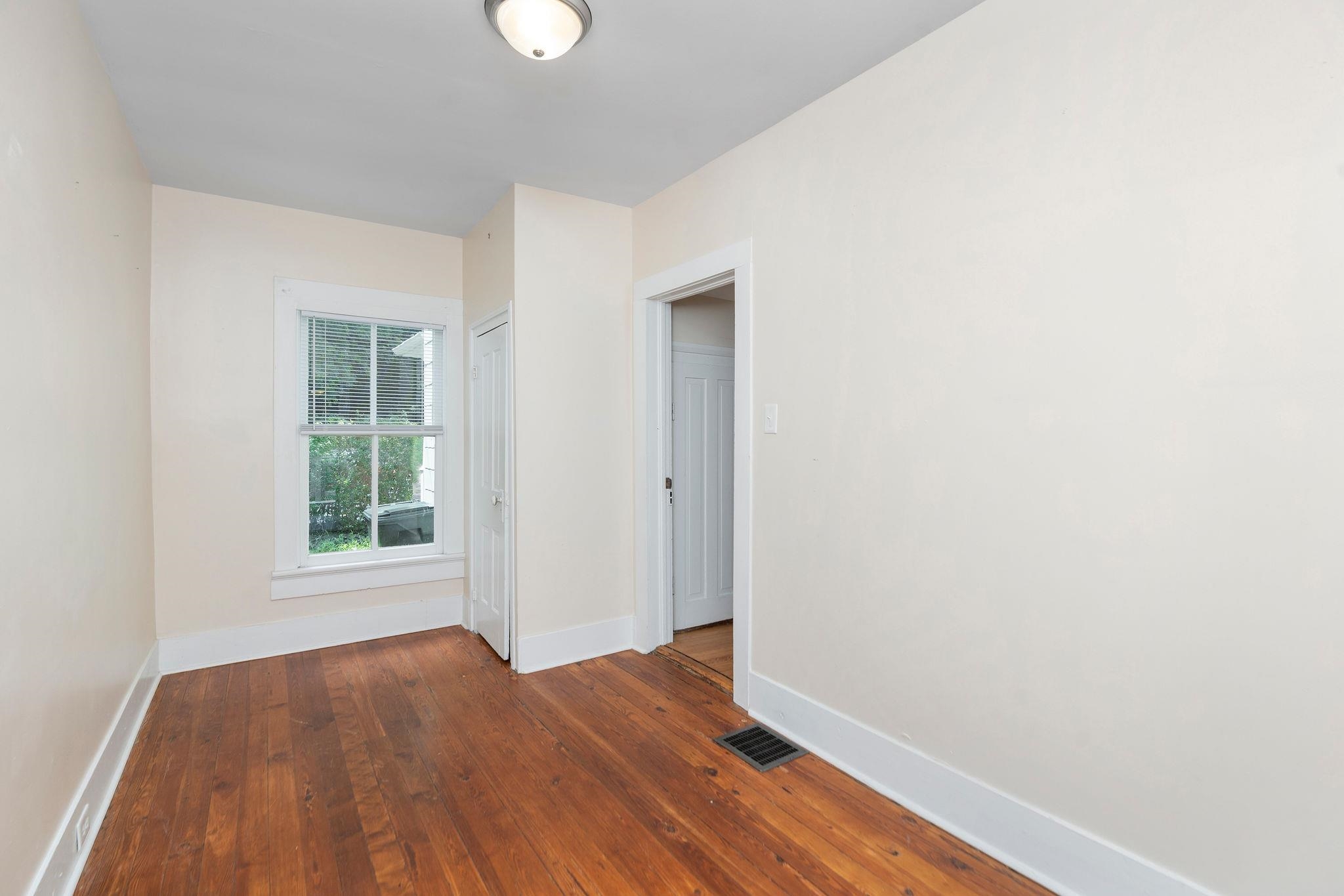 311 LEWIS ST, STAUNTON, Virginia 24401, 2 Bedrooms Bedrooms, ,2 BathroomsBathrooms,Residential,311 LEWIS ST,666467 MLS # 666467