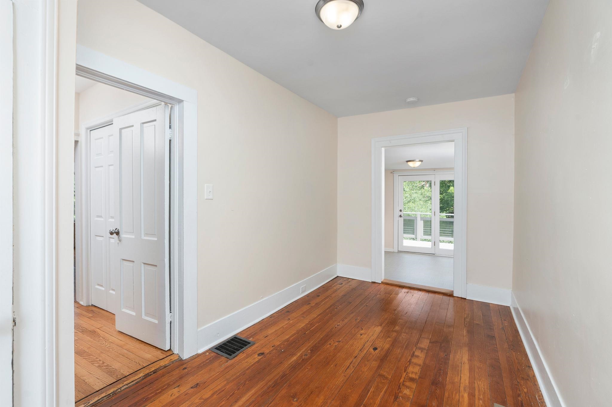 311 LEWIS ST, STAUNTON, Virginia 24401, 2 Bedrooms Bedrooms, ,2 BathroomsBathrooms,Residential,311 LEWIS ST,666467 MLS # 666467