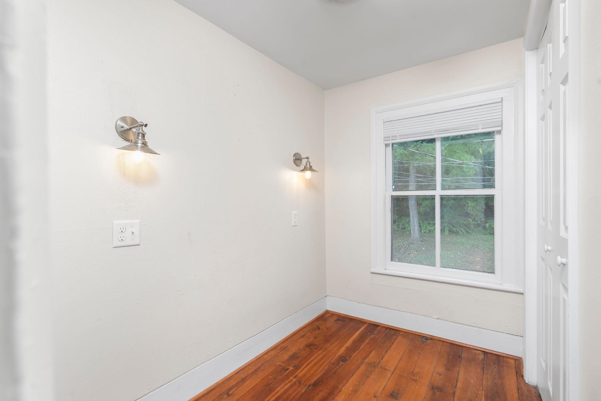 311 LEWIS ST, STAUNTON, Virginia 24401, 2 Bedrooms Bedrooms, ,2 BathroomsBathrooms,Residential,311 LEWIS ST,666467 MLS # 666467