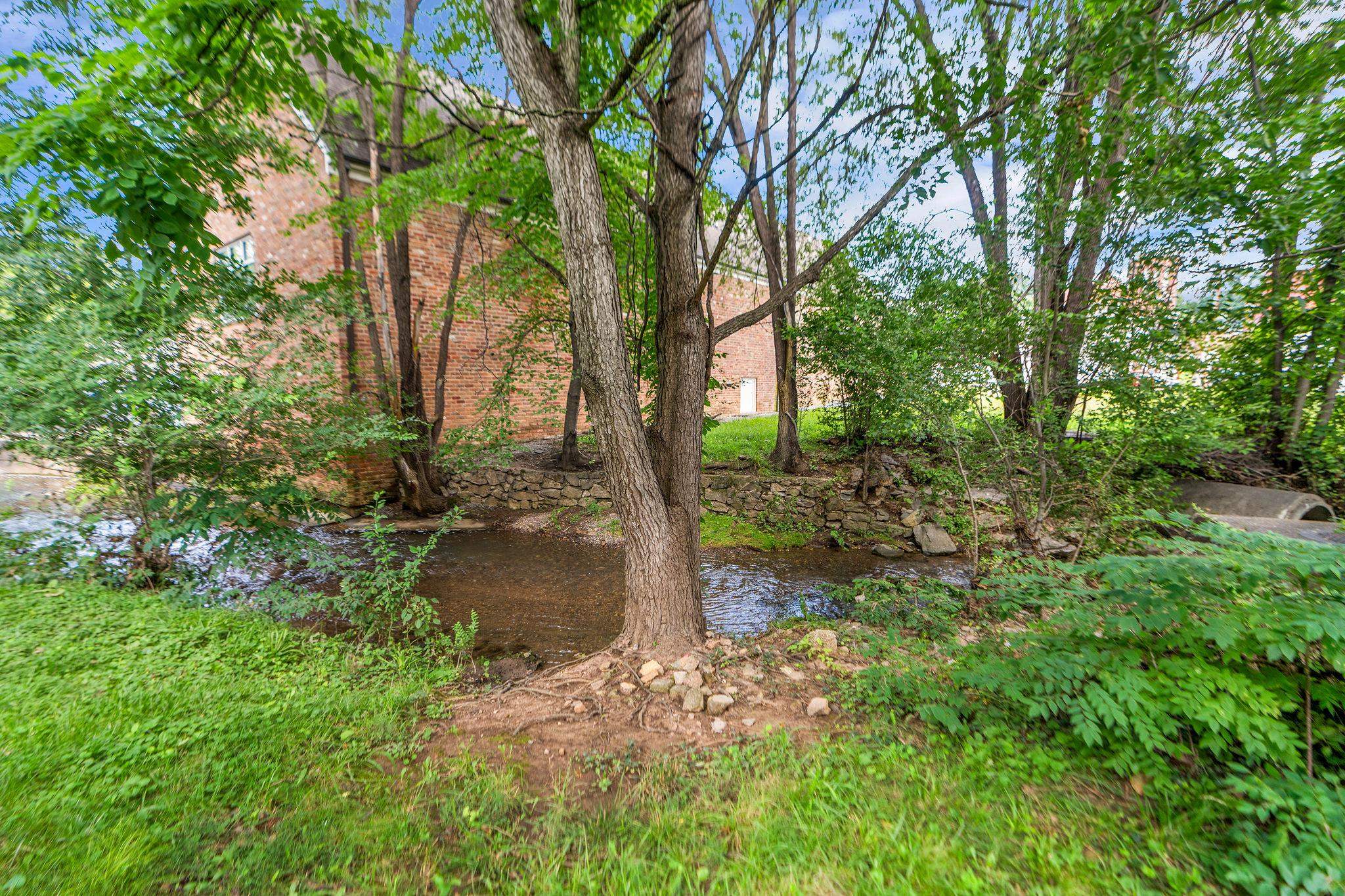 311 LEWIS ST, STAUNTON, Virginia 24401, 2 Bedrooms Bedrooms, ,2 BathroomsBathrooms,Residential,311 LEWIS ST,666467 MLS # 666467