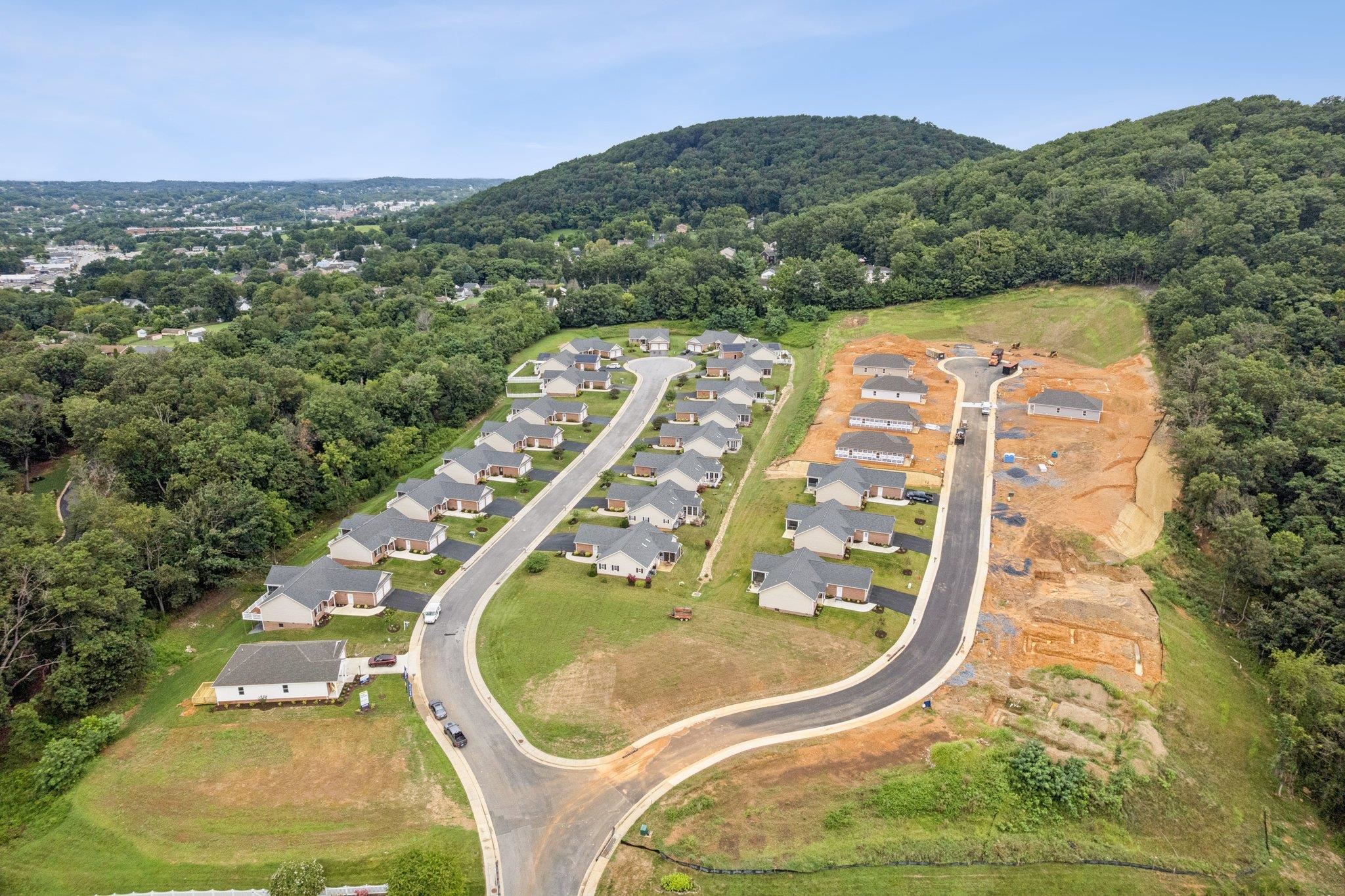 5 OAK VIEW DR, STAUNTON, Virginia 24401, 4 Bedrooms Bedrooms, ,2 BathroomsBathrooms,Residential,5 OAK VIEW DR,670245 MLS # 670245