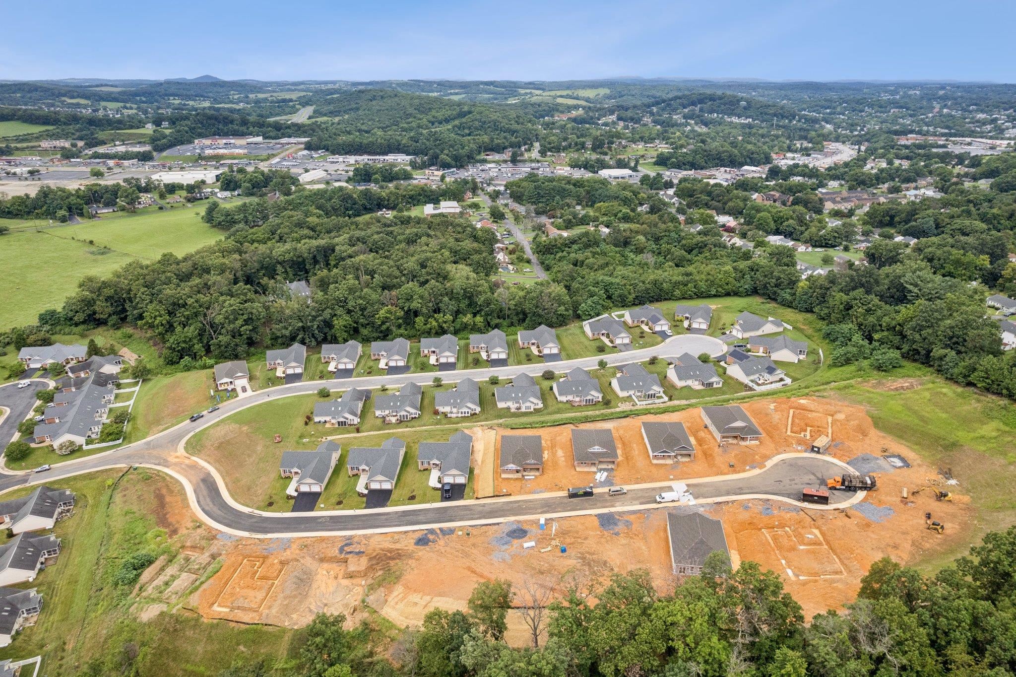 5 OAK VIEW DR, STAUNTON, Virginia 24401, 4 Bedrooms Bedrooms, ,2 BathroomsBathrooms,Residential,5 OAK VIEW DR,670245 MLS # 670245