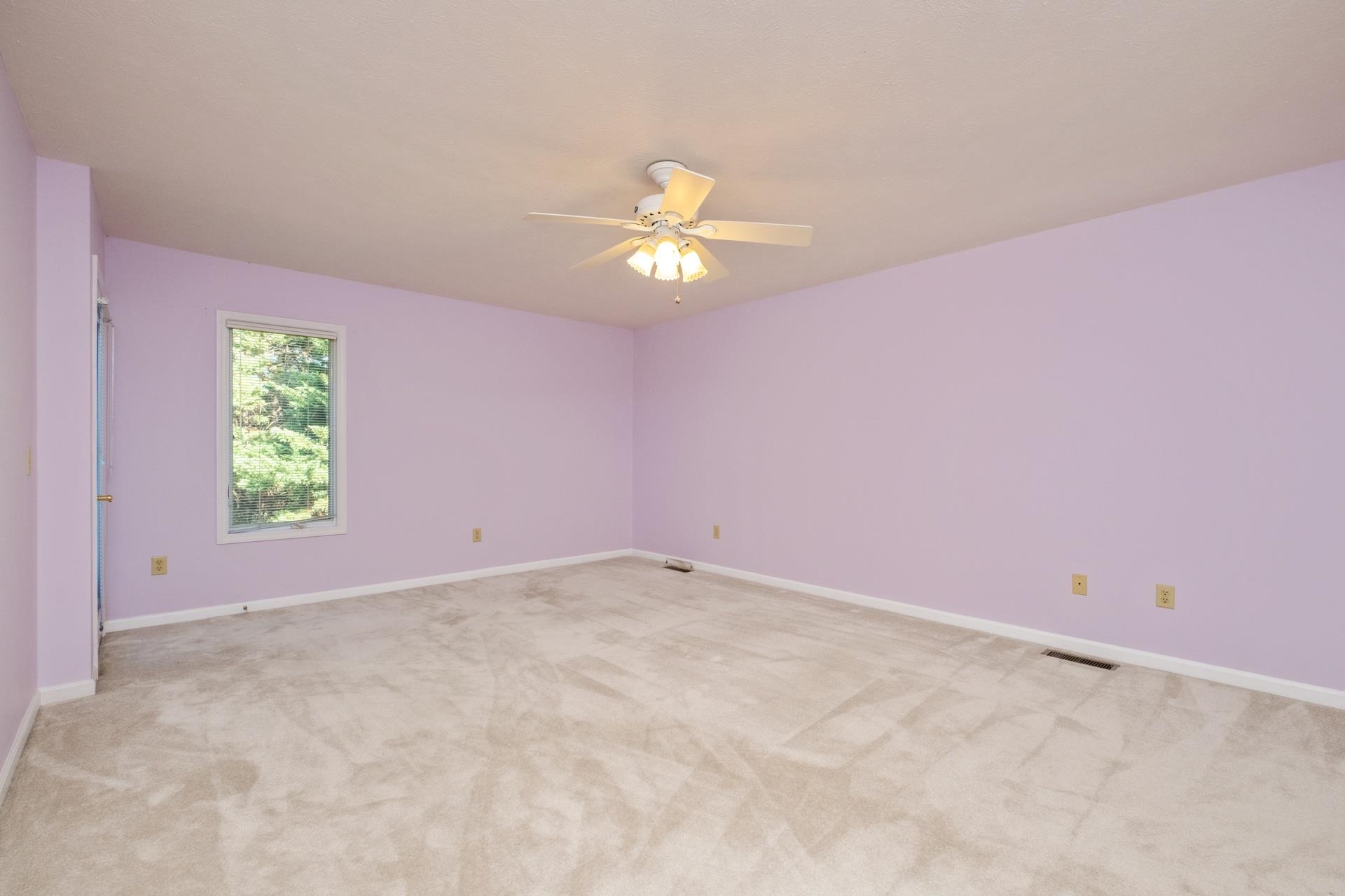 2221 LAKE TERRACE DR, HARRISONBURG, Virginia 22802, 2 Bedrooms Bedrooms, ,2 BathroomsBathrooms,Residential,Shenk,2221 LAKE TERRACE DR,670253 MLS # 670253