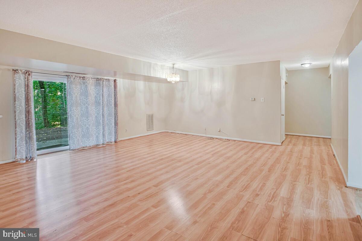 12654 DARA DR #T-2, WOODBRIDGE, Virginia 22192, 3 Bedrooms Bedrooms, ,1 BathroomBathrooms,Residential,For sale,12654 DARA DR #T-2,VAPW2103744 MLS # VAPW2103744