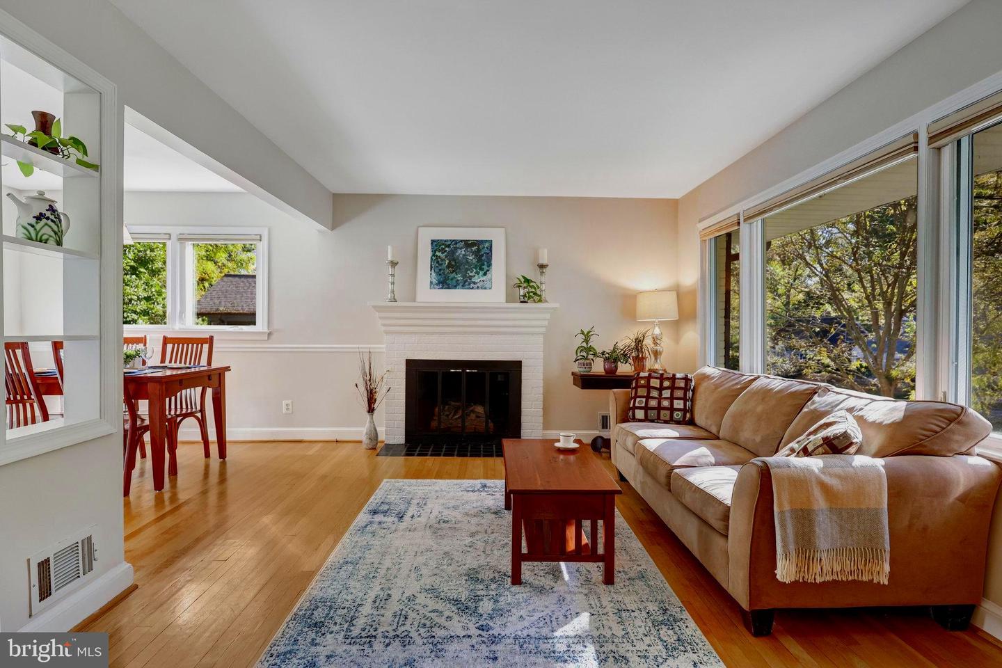 602 RANDOLPH ST, FALLS CHURCH, Virginia 22046, 4 Bedrooms Bedrooms, 11 Rooms Rooms,2 BathroomsBathrooms,Residential,For sale,602 RANDOLPH ST,VAFA2003312 MLS # VAFA2003312