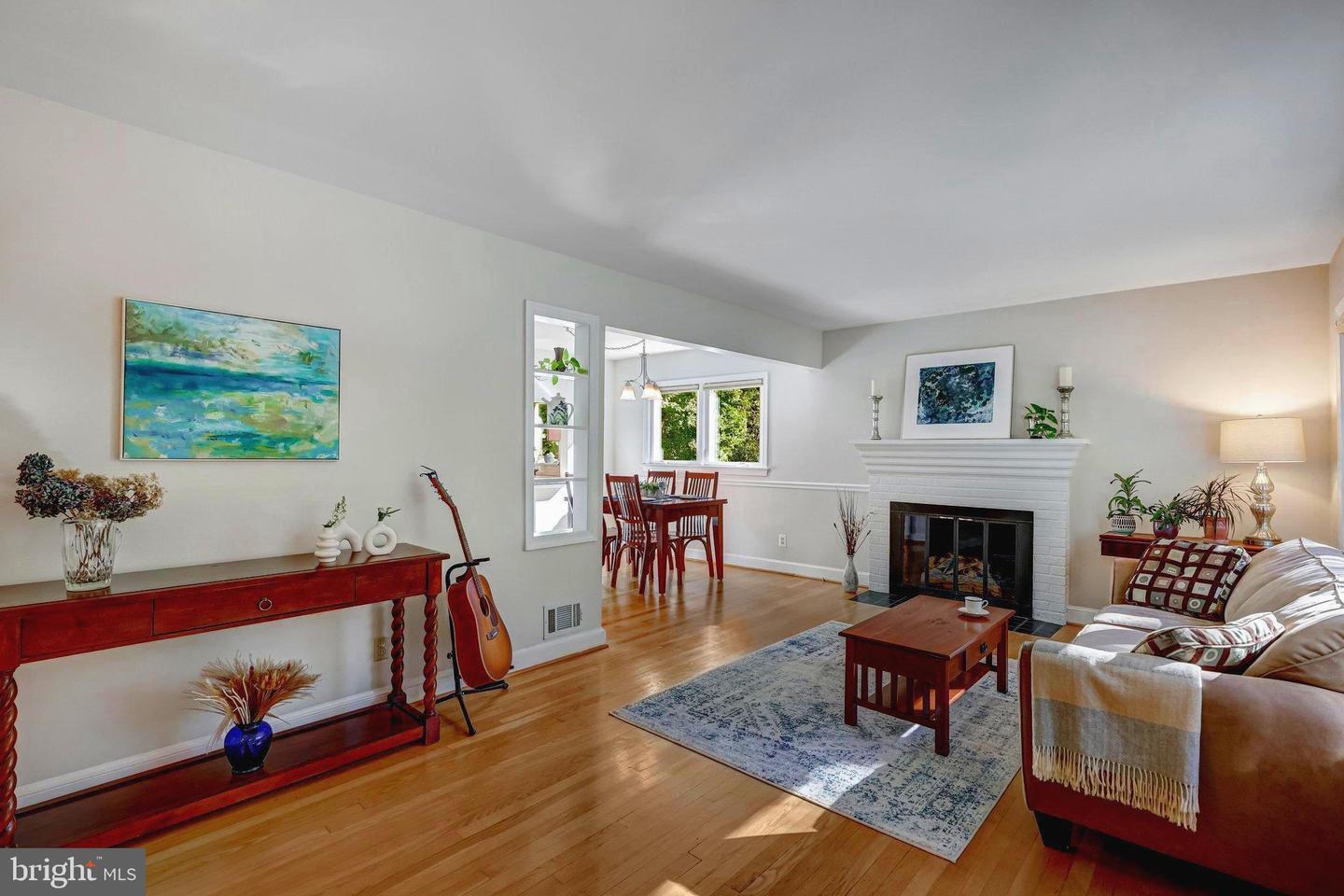 602 RANDOLPH ST, FALLS CHURCH, Virginia 22046, 4 Bedrooms Bedrooms, 11 Rooms Rooms,2 BathroomsBathrooms,Residential,For sale,602 RANDOLPH ST,VAFA2003312 MLS # VAFA2003312