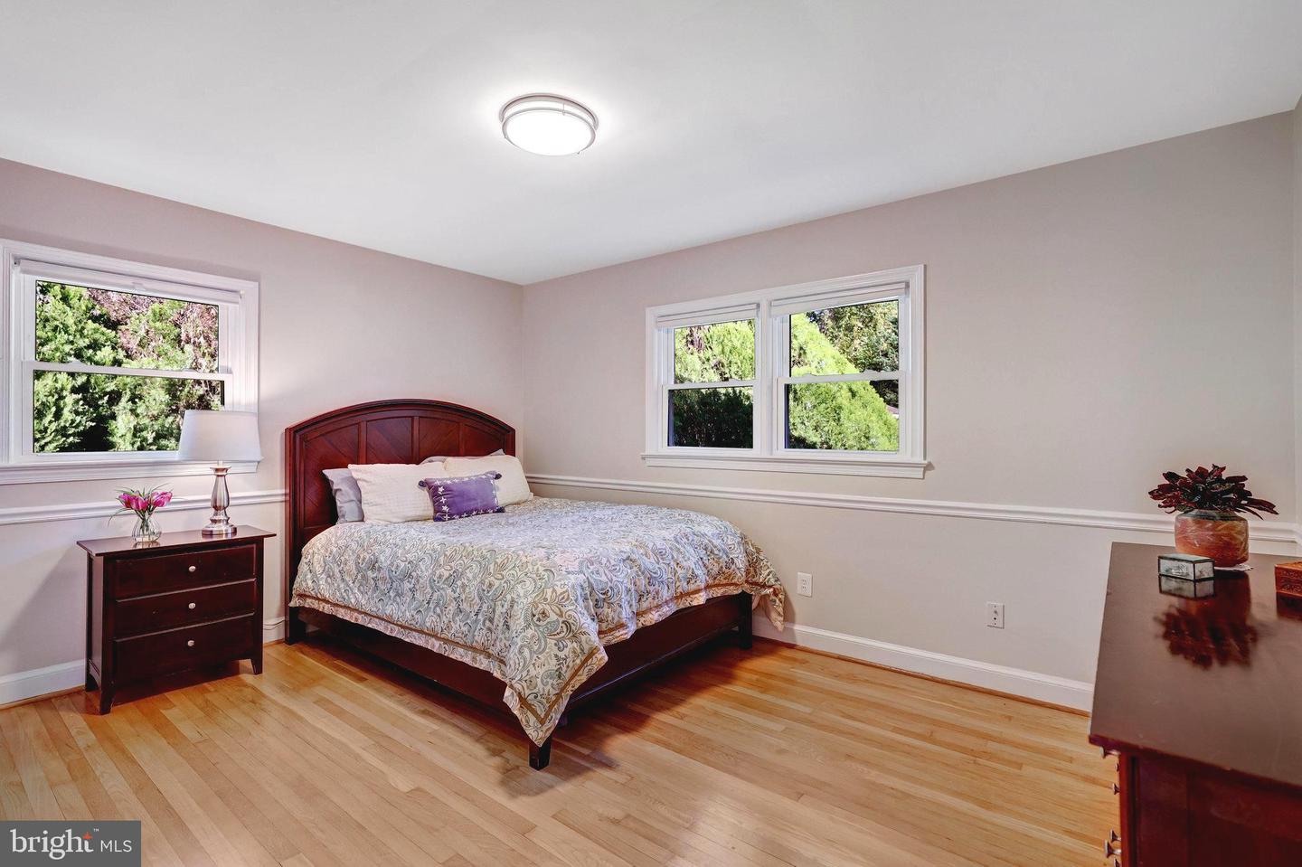 602 RANDOLPH ST, FALLS CHURCH, Virginia 22046, 4 Bedrooms Bedrooms, 11 Rooms Rooms,2 BathroomsBathrooms,Residential,For sale,602 RANDOLPH ST,VAFA2003312 MLS # VAFA2003312