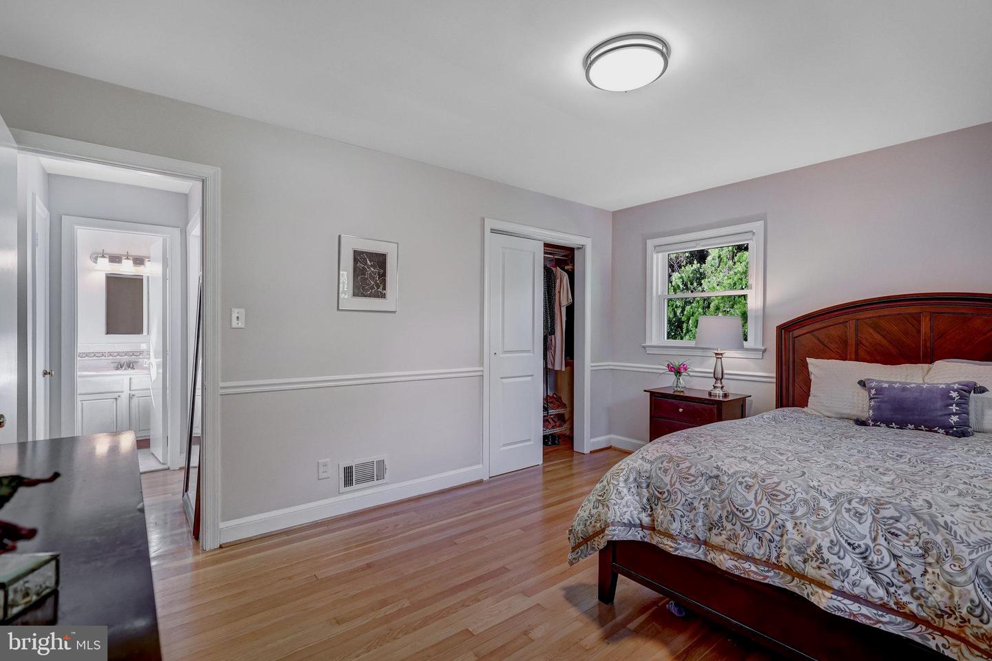 602 RANDOLPH ST, FALLS CHURCH, Virginia 22046, 4 Bedrooms Bedrooms, 11 Rooms Rooms,2 BathroomsBathrooms,Residential,For sale,602 RANDOLPH ST,VAFA2003312 MLS # VAFA2003312