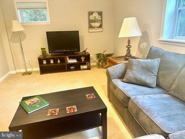602 RANDOLPH ST, FALLS CHURCH, Virginia 22046, 4 Bedrooms Bedrooms, 11 Rooms Rooms,2 BathroomsBathrooms,Residential,For sale,602 RANDOLPH ST,VAFA2003312 MLS # VAFA2003312