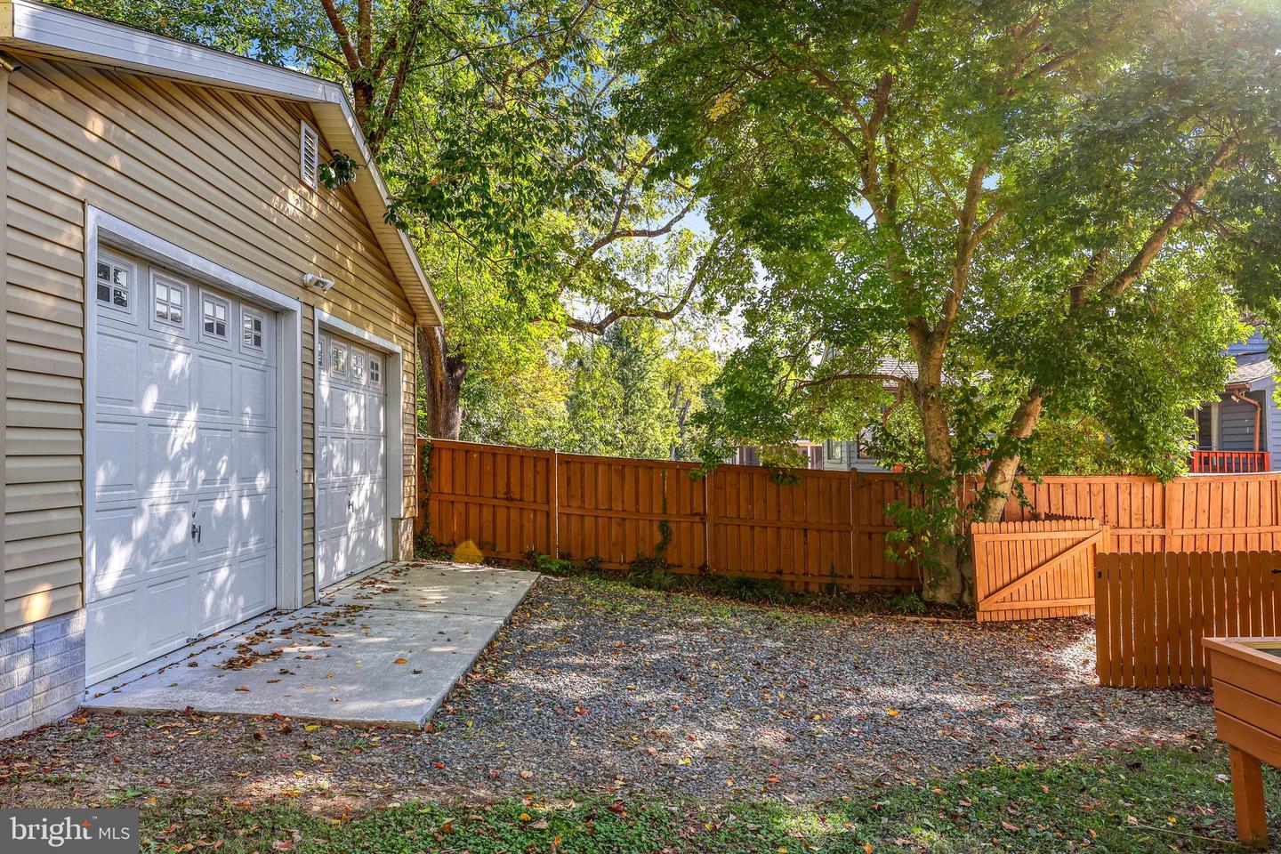 602 RANDOLPH ST, FALLS CHURCH, Virginia 22046, 4 Bedrooms Bedrooms, 11 Rooms Rooms,2 BathroomsBathrooms,Residential,For sale,602 RANDOLPH ST,VAFA2003312 MLS # VAFA2003312