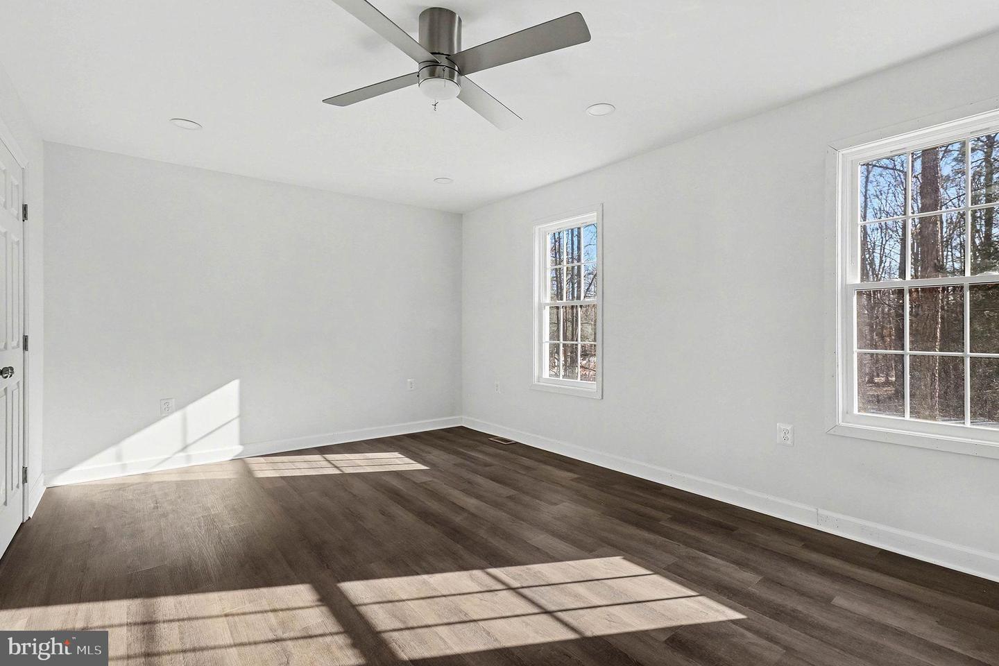 723 LAKE CAROLINE DR, RUTHER GLEN, Virginia 22546, 3 Bedrooms Bedrooms, 13 Rooms Rooms,3 BathroomsBathrooms,Residential,For sale,723 LAKE CAROLINE DR,VACV2008962 MLS # VACV2008962