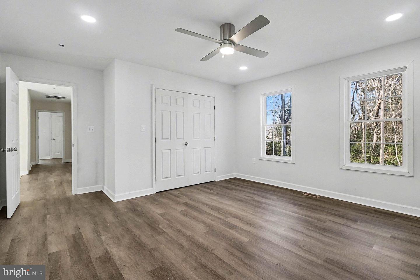 723 LAKE CAROLINE DR, RUTHER GLEN, Virginia 22546, 3 Bedrooms Bedrooms, 13 Rooms Rooms,3 BathroomsBathrooms,Residential,For sale,723 LAKE CAROLINE DR,VACV2008962 MLS # VACV2008962