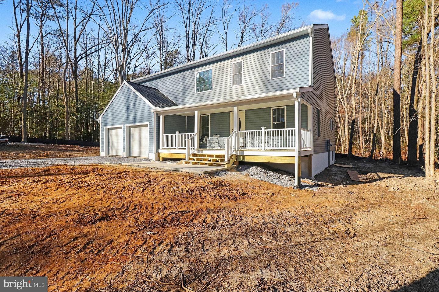 723 LAKE CAROLINE DR, RUTHER GLEN, Virginia 22546, 3 Bedrooms Bedrooms, 13 Rooms Rooms,3 BathroomsBathrooms,Residential,For sale,723 LAKE CAROLINE DR,VACV2008962 MLS # VACV2008962