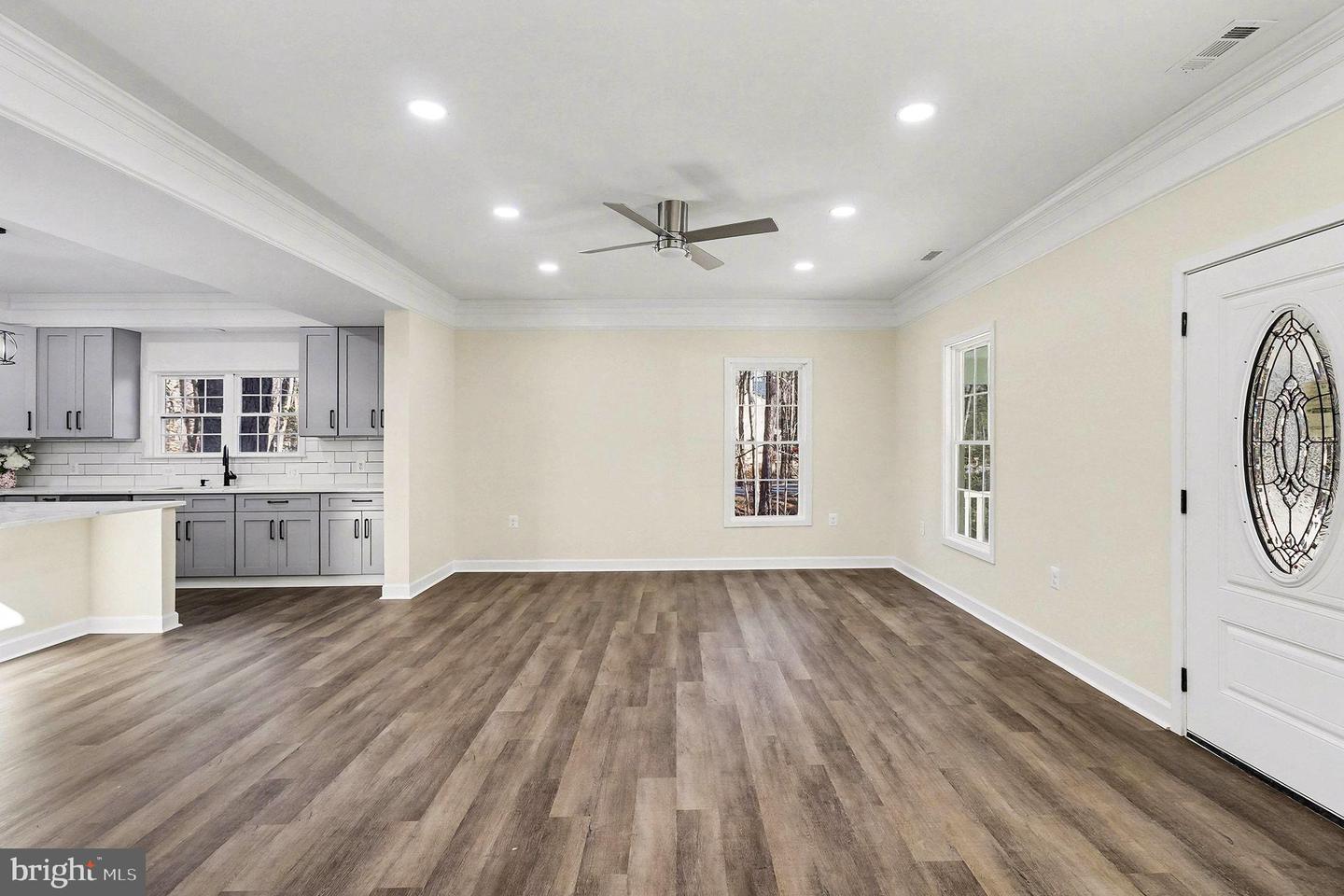 723 LAKE CAROLINE DR, RUTHER GLEN, Virginia 22546, 3 Bedrooms Bedrooms, 13 Rooms Rooms,3 BathroomsBathrooms,Residential,For sale,723 LAKE CAROLINE DR,VACV2008962 MLS # VACV2008962