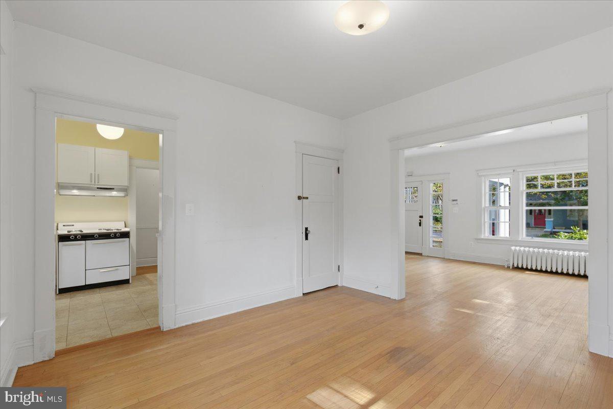 5900 32ND ST NW, WASHINGTON, District Of Columbia 20015, 4 Bedrooms Bedrooms, ,2 BathroomsBathrooms,Residential,For sale,5900 32ND ST NW,DCDC2226294 MLS # DCDC2226294