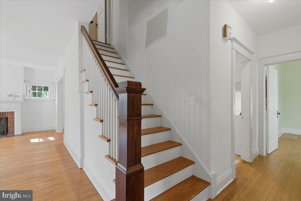 5900 32ND ST NW, WASHINGTON, District Of Columbia 20015, 4 Bedrooms Bedrooms, ,2 BathroomsBathrooms,Residential,For sale,5900 32ND ST NW,DCDC2226294 MLS # DCDC2226294