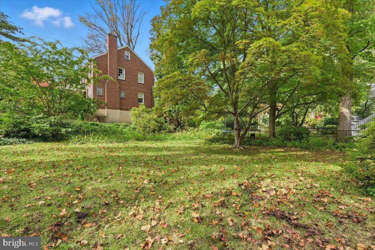 5900 32ND ST NW, WASHINGTON, District Of Columbia 20015, 4 Bedrooms Bedrooms, ,2 BathroomsBathrooms,Residential,For sale,5900 32ND ST NW,DCDC2226294 MLS # DCDC2226294