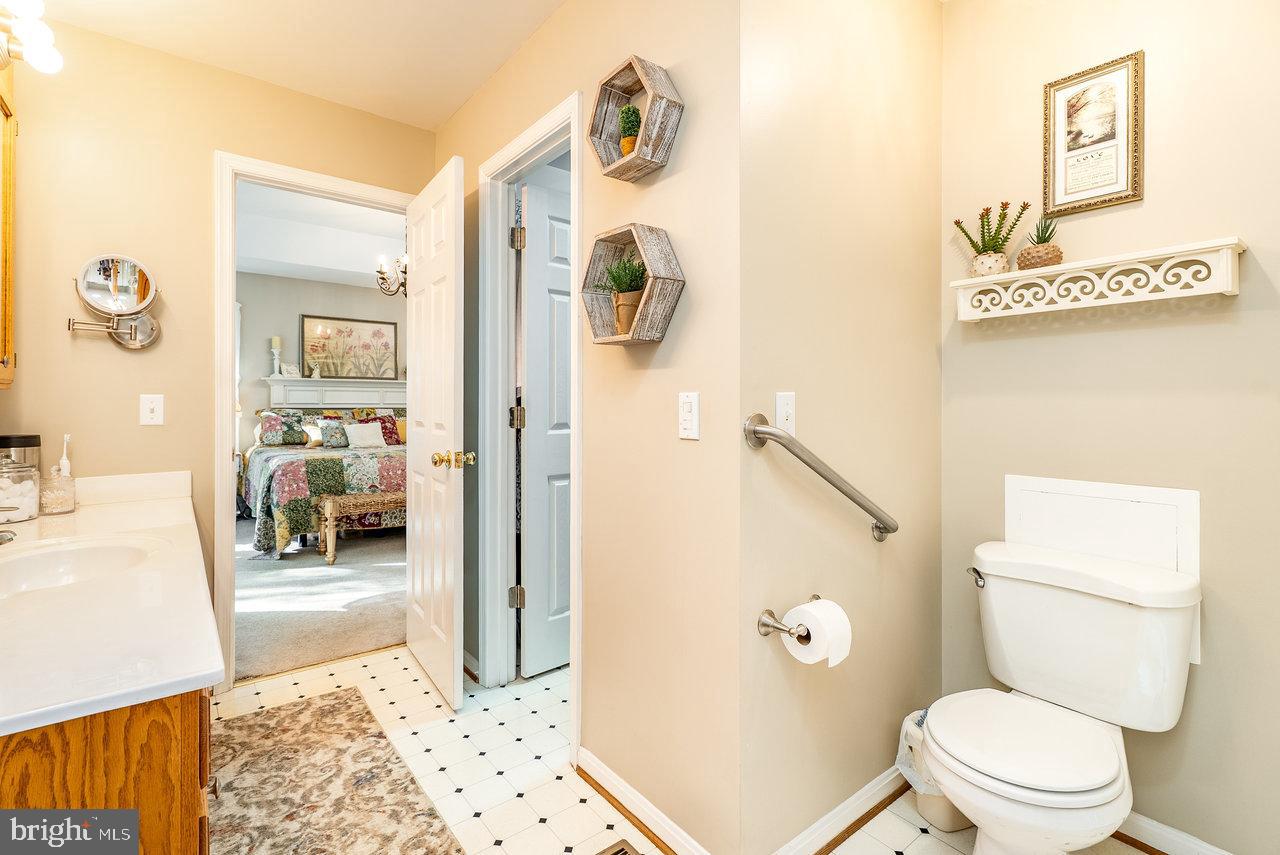 389 MASH LN, EDINBURG, Virginia 22824, 3 Bedrooms Bedrooms, ,3 BathroomsBathrooms,Residential,For sale,389 MASH LN,VASH2012788 MLS # VASH2012788